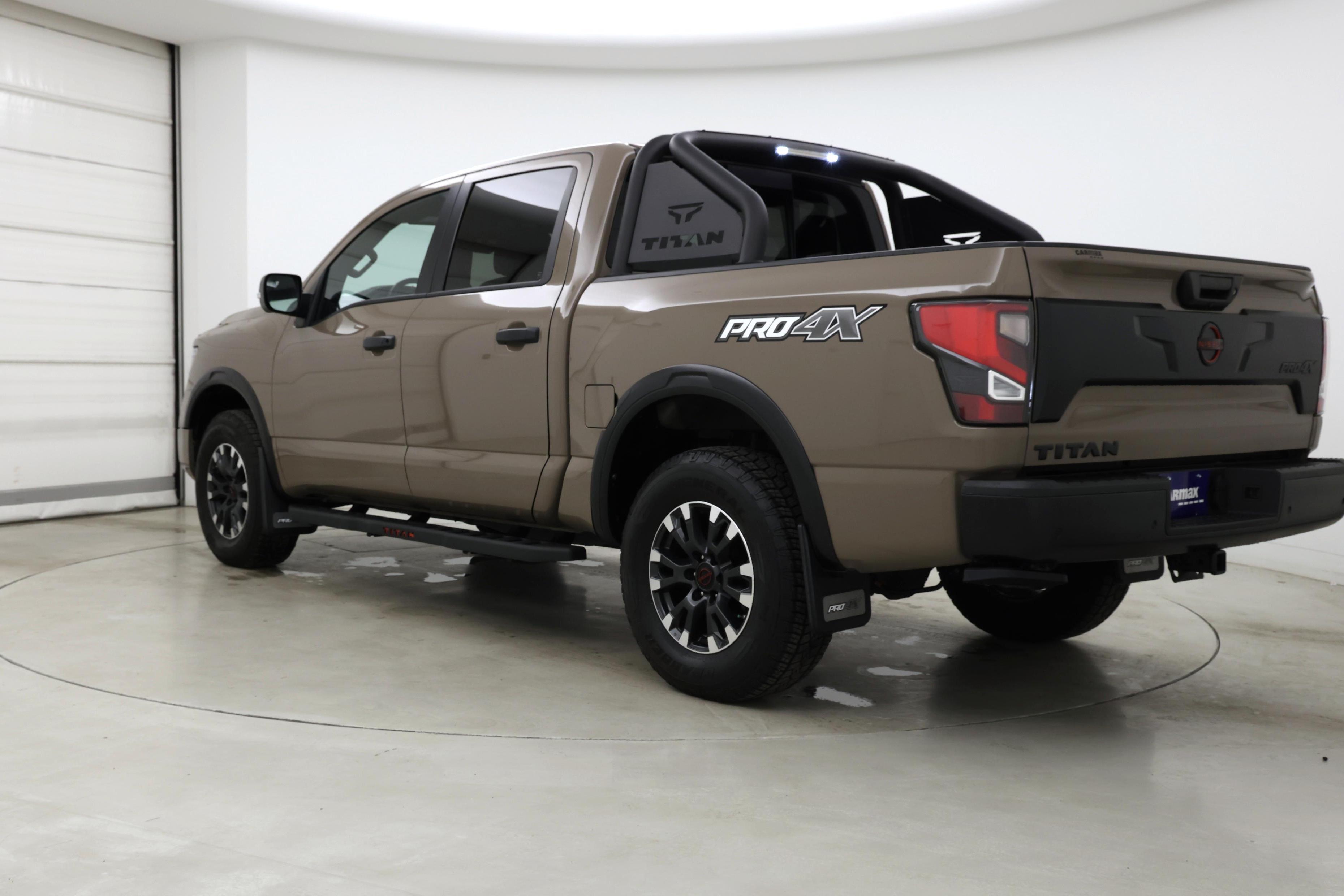 Thumbnail: 2023 Nissan Titan - 2