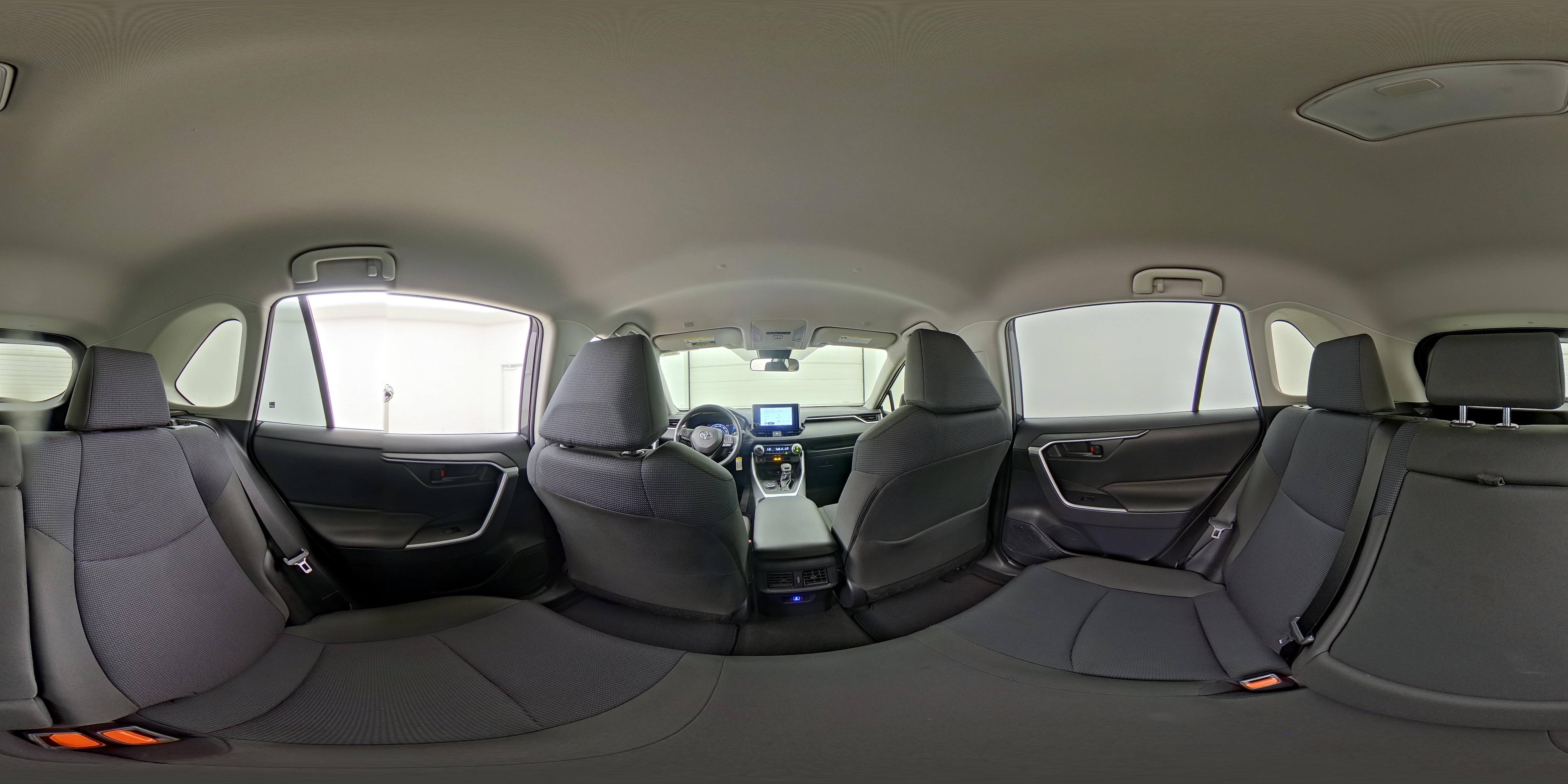 2024 Toyota RAV4 LE - Photo 25