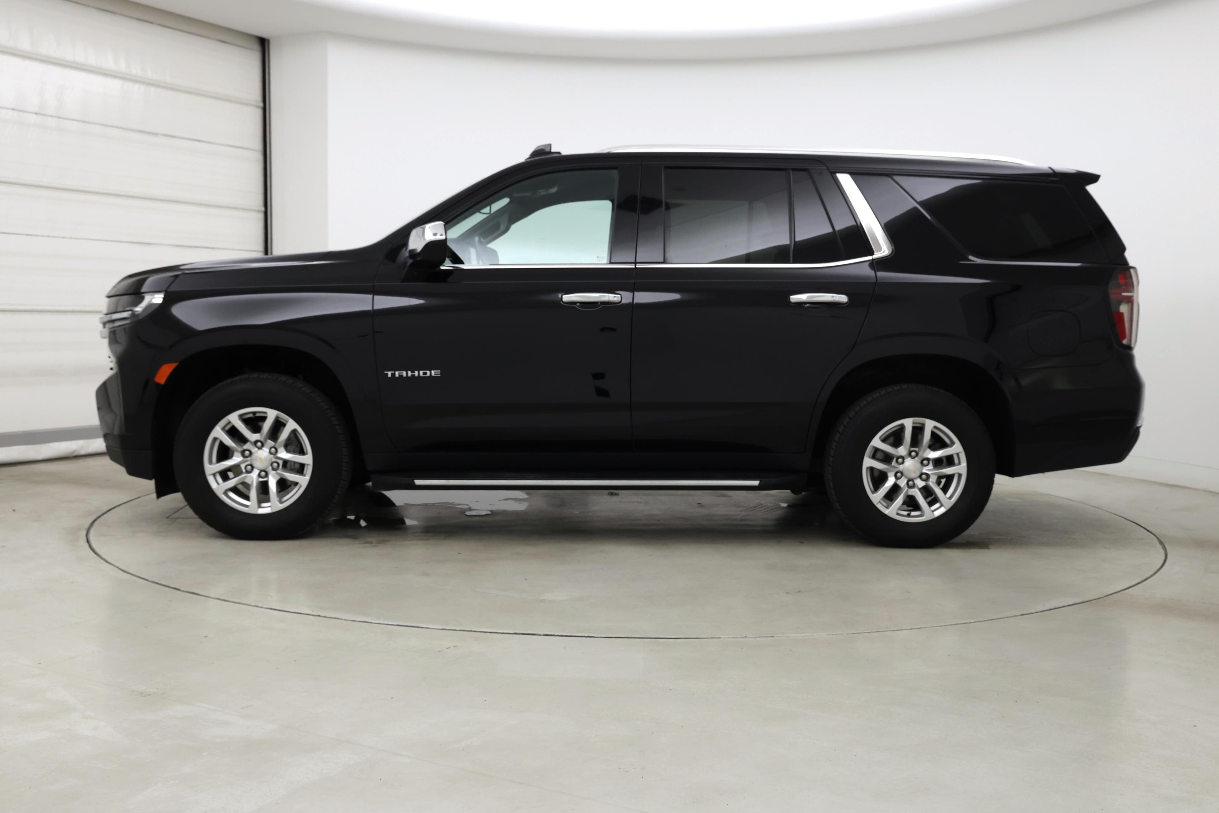 Thumbnail: 2024 Chevrolet Tahoe - 3