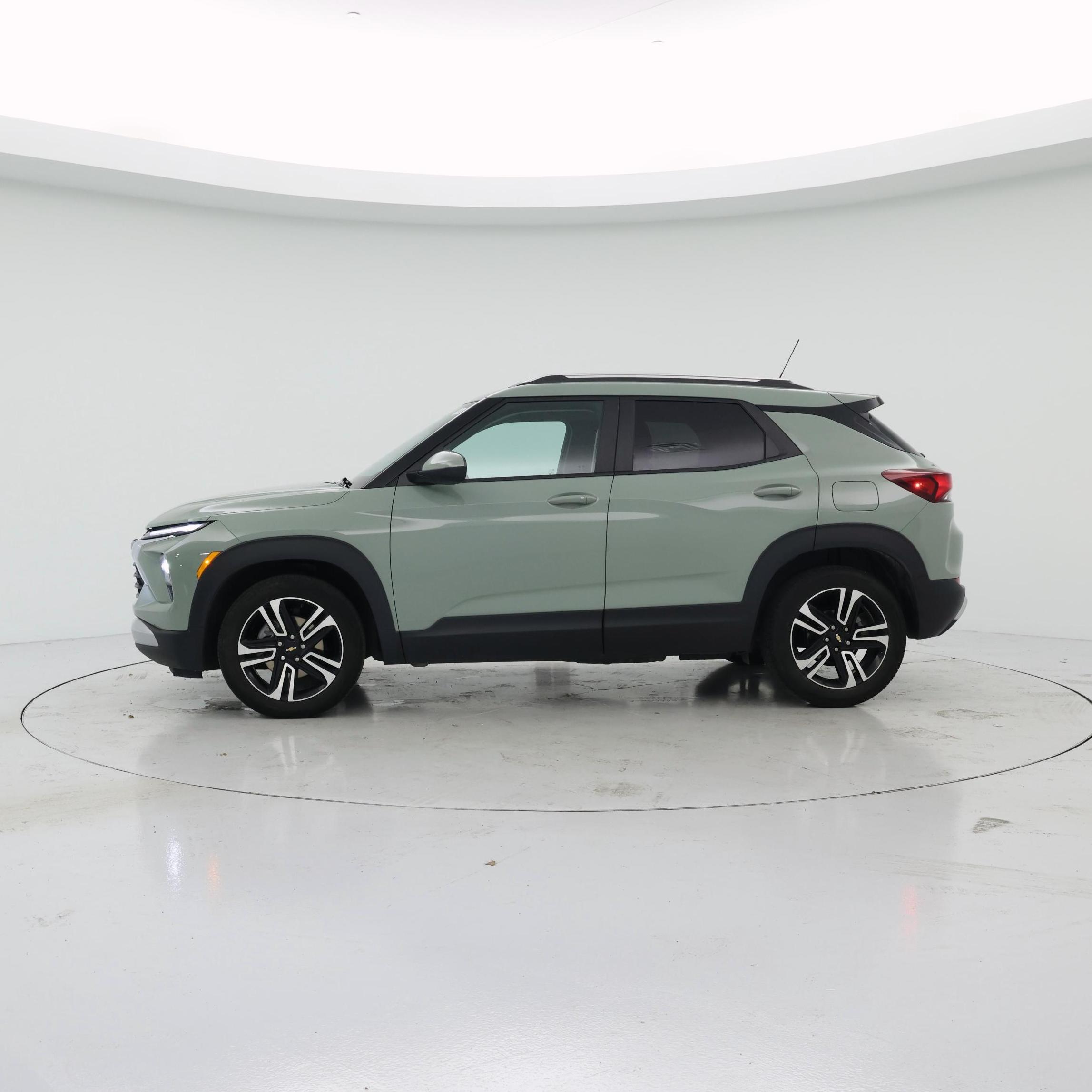 Thumbnail: 2025 Chevrolet TrailBlazer - 3