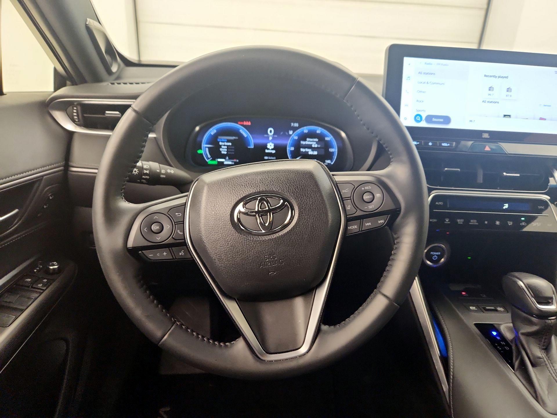 Thumbnail: 2024 Toyota Venza - 10