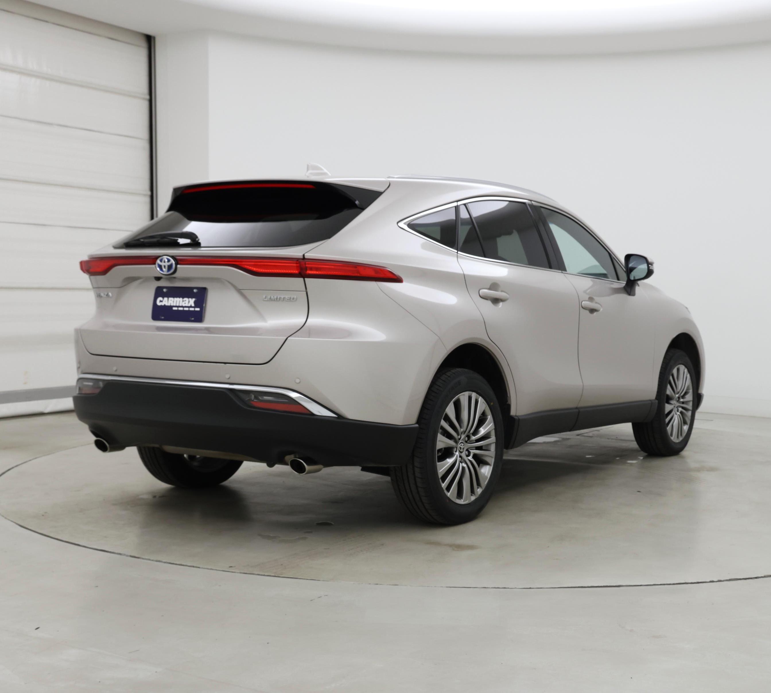 Thumbnail: 2024 Toyota Venza - 8
