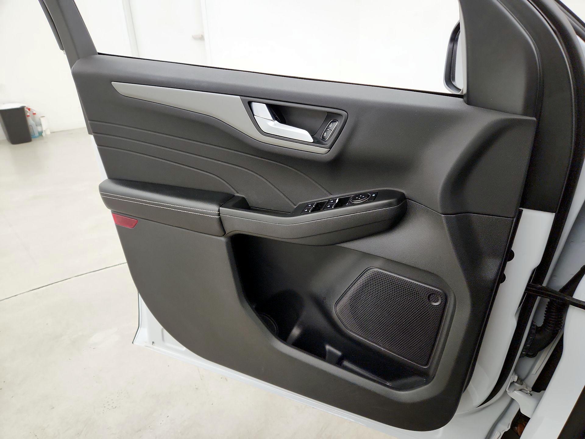 Thumbnail: 2023 Ford Escape - 12