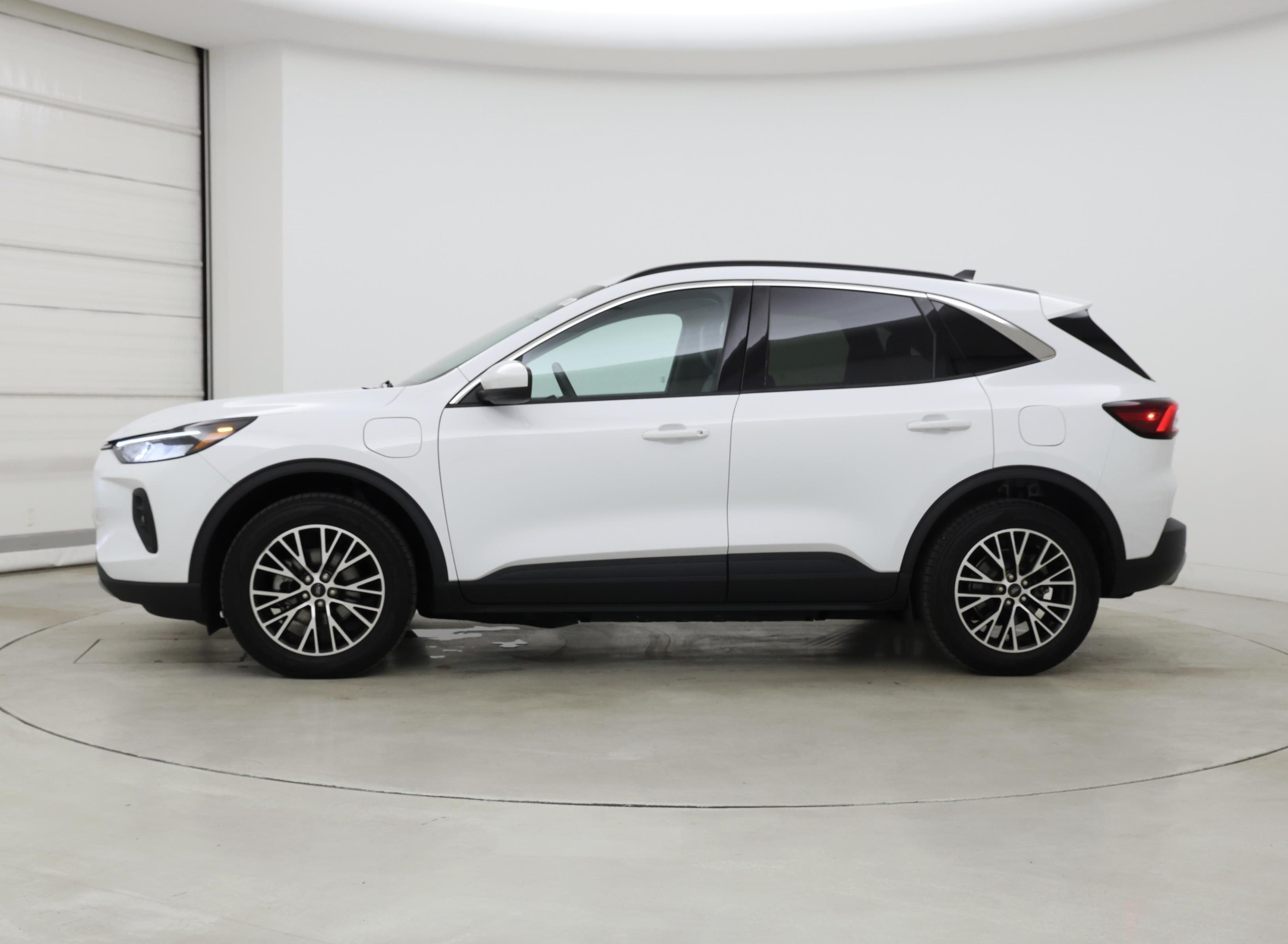 Thumbnail: 2023 Ford Escape - 3
