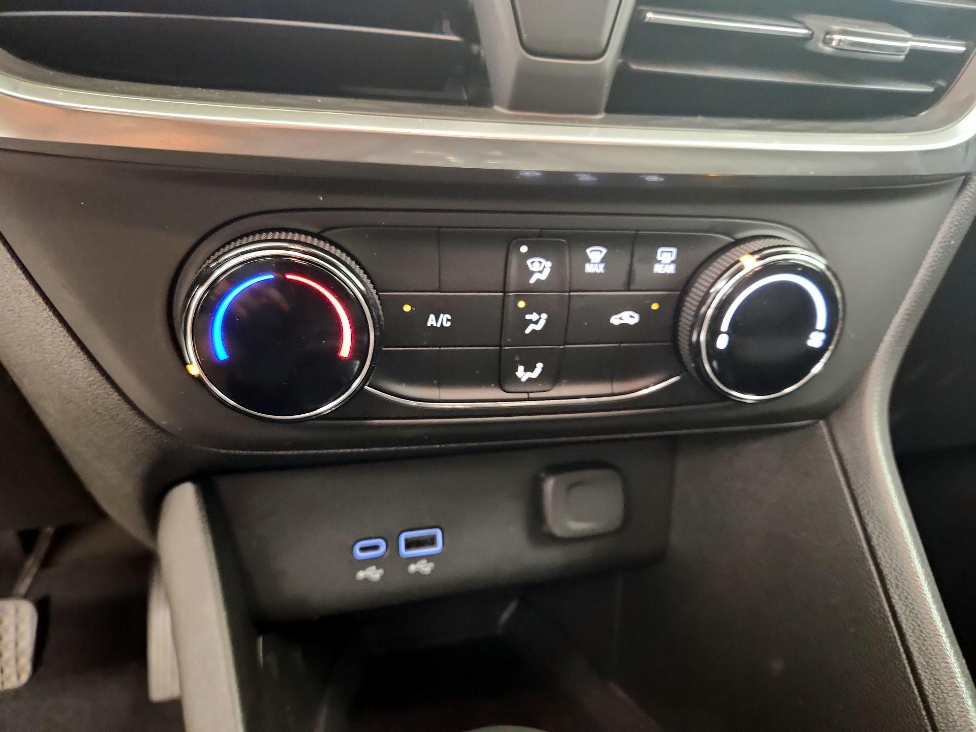 Thumbnail: 2024 Buick Encore GX - 16