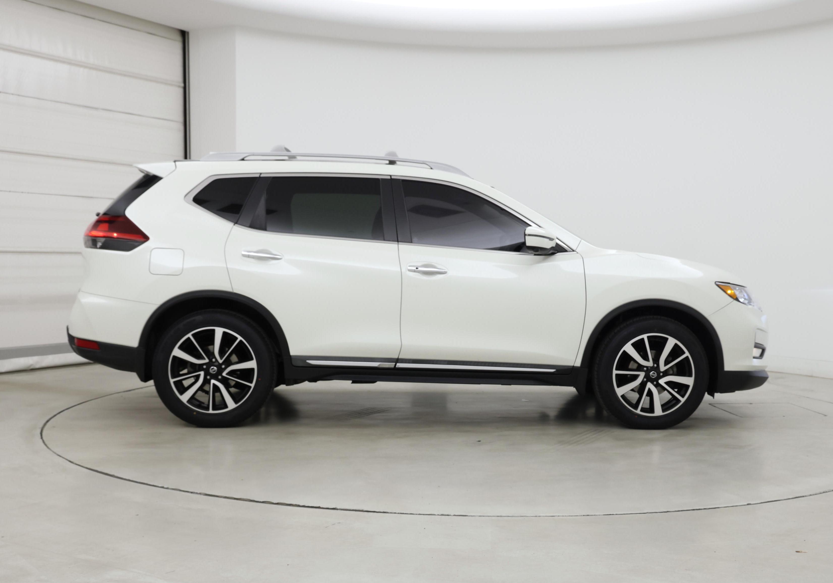 Thumbnail: 2020 Nissan Rogue - 7
