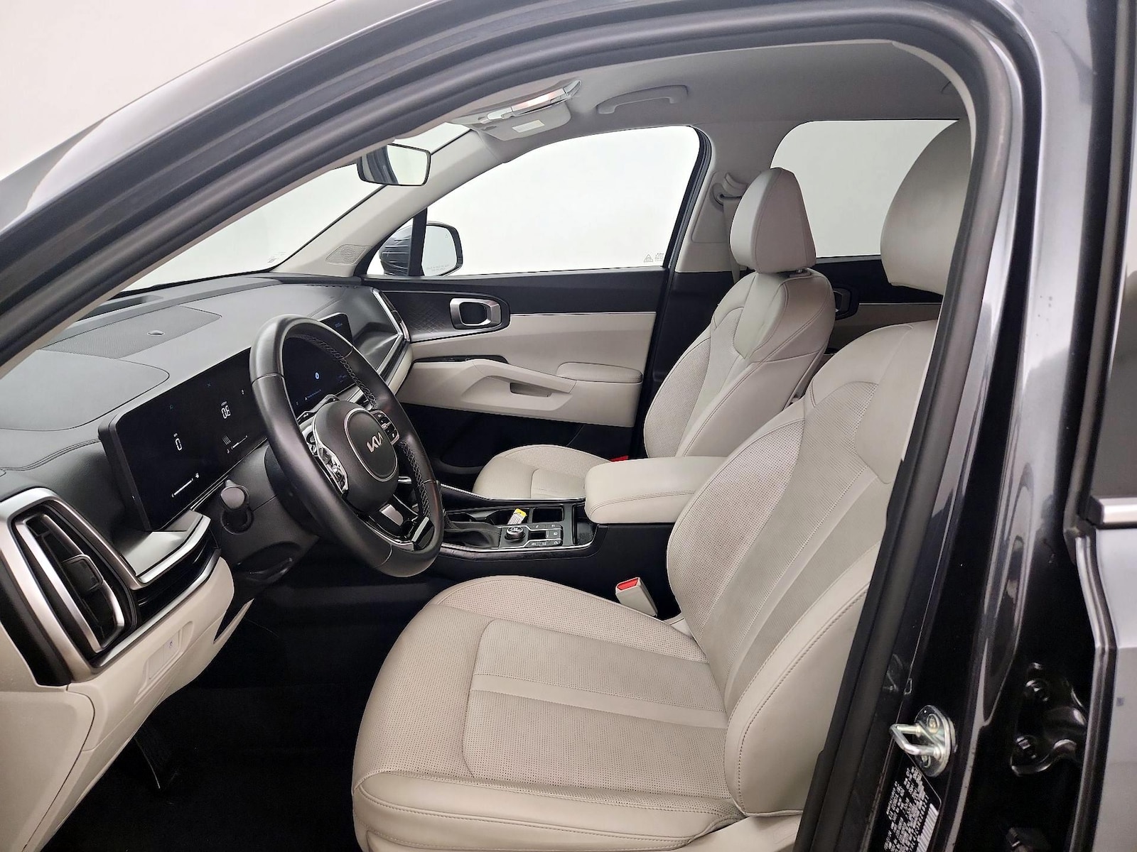 2024 Kia Sorento S - Photo 12