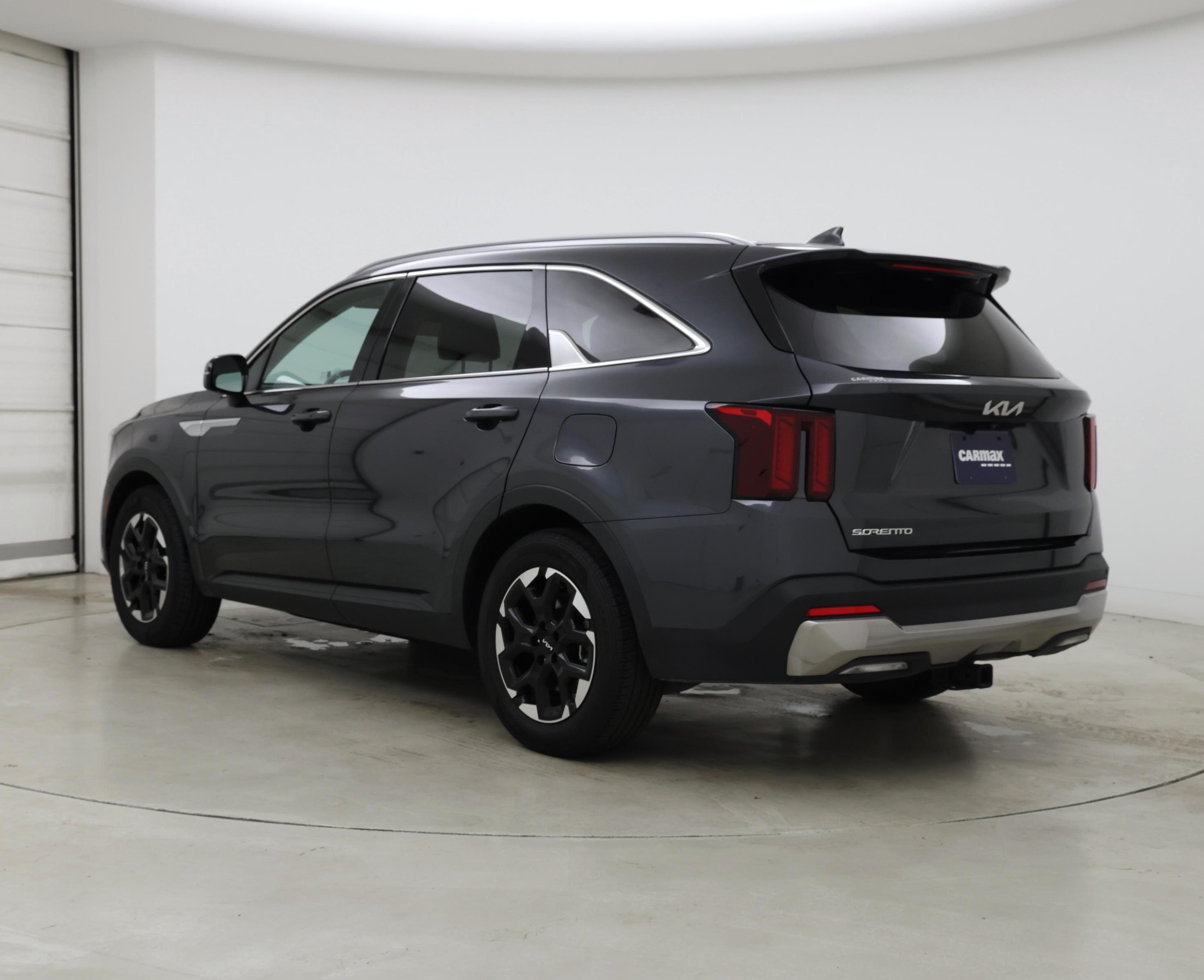 Thumbnail: 2024 Kia Sorento - 2