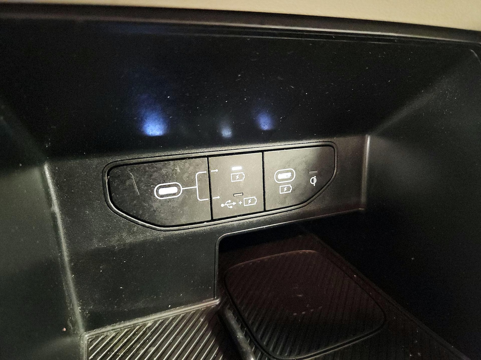 2024 Kia Sorento S - Photo 20