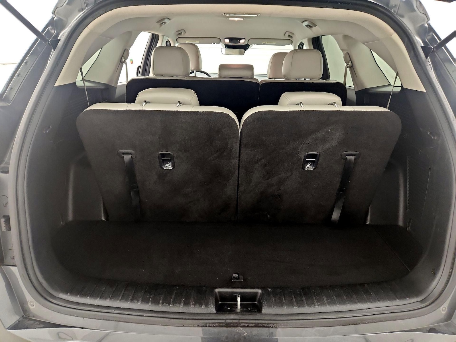 2024 Kia Sorento S - Photo 23