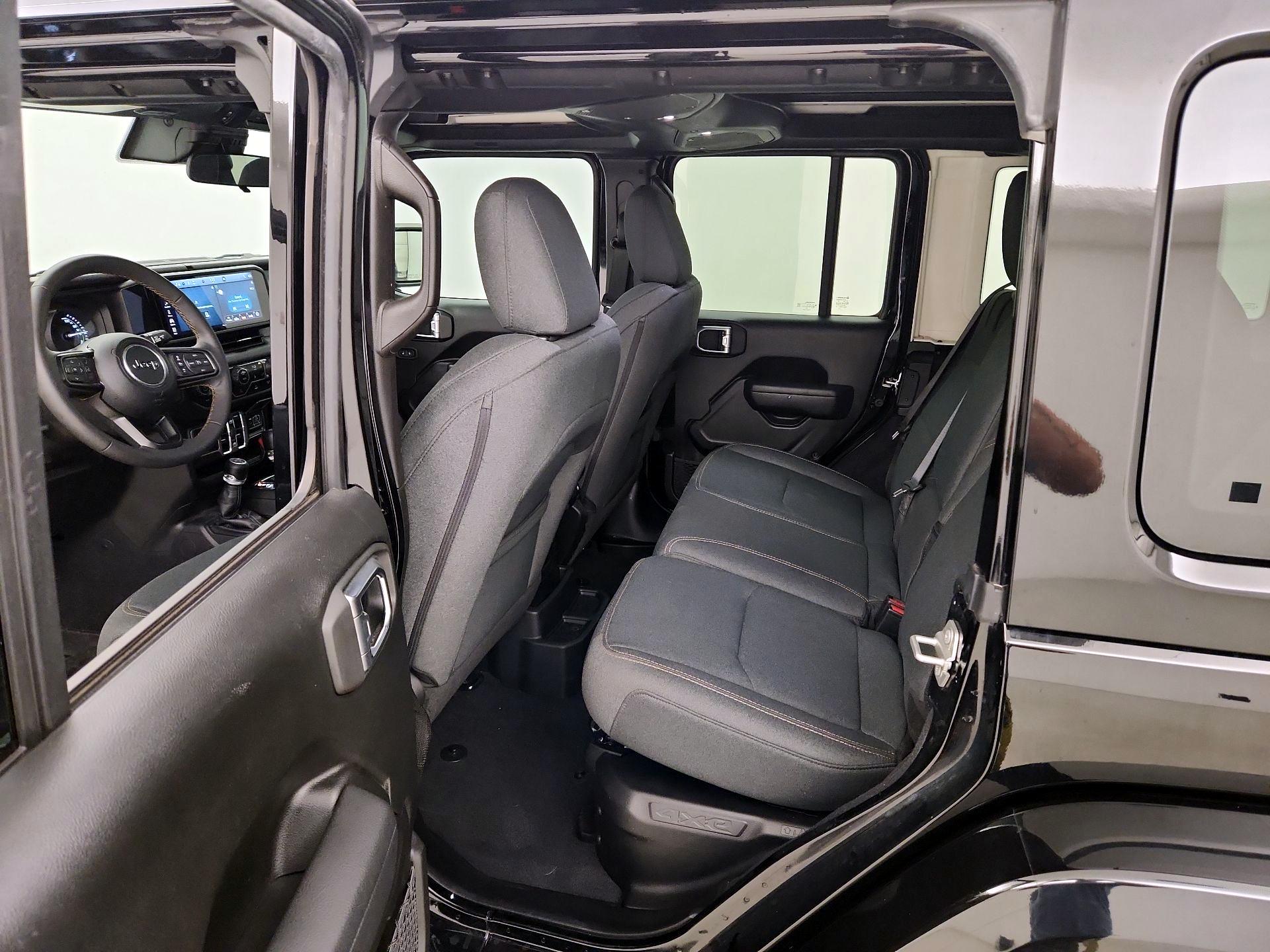 Thumbnail: 2024 Jeep Wrangler - 19