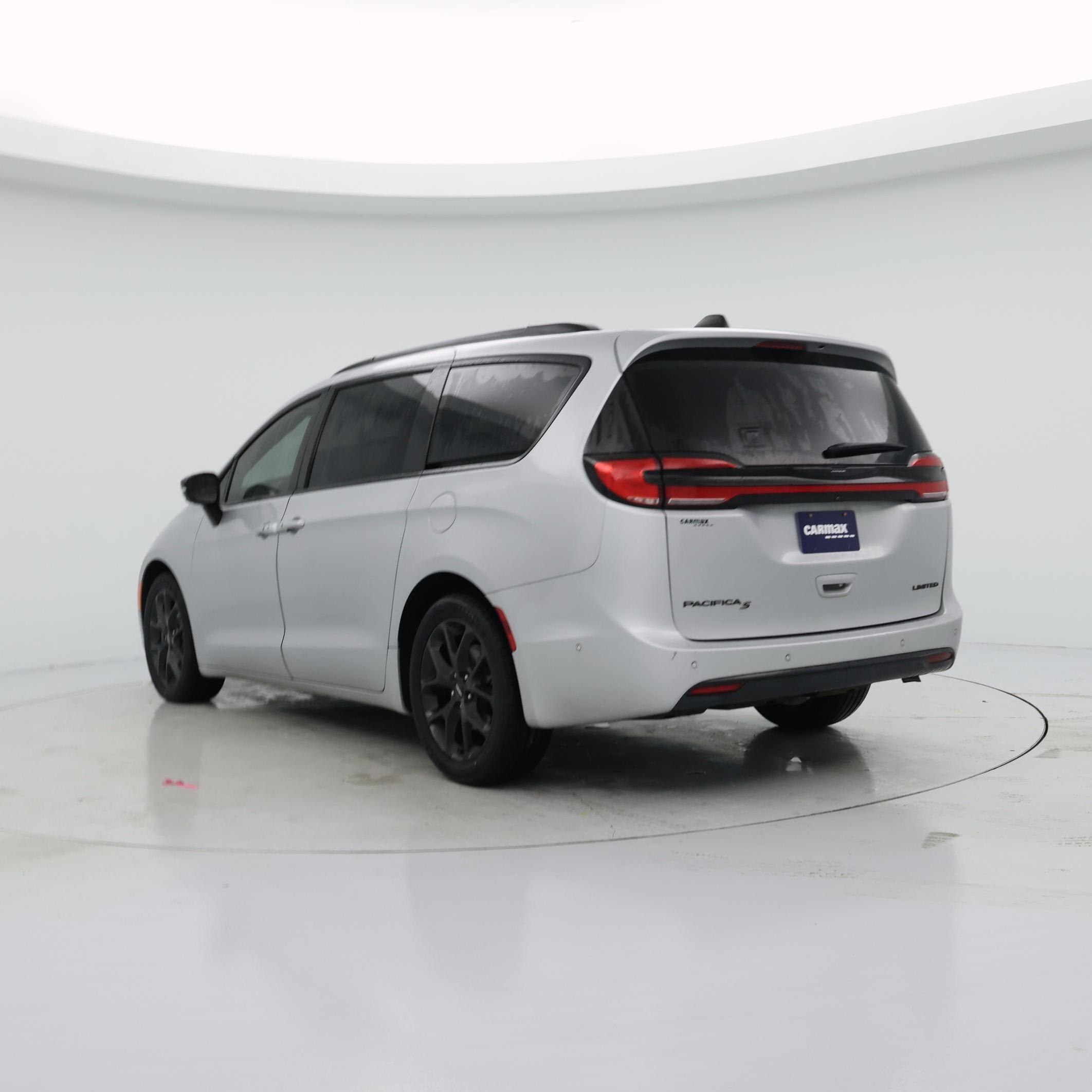 Thumbnail: 2023 Chrysler Pacifica - 2