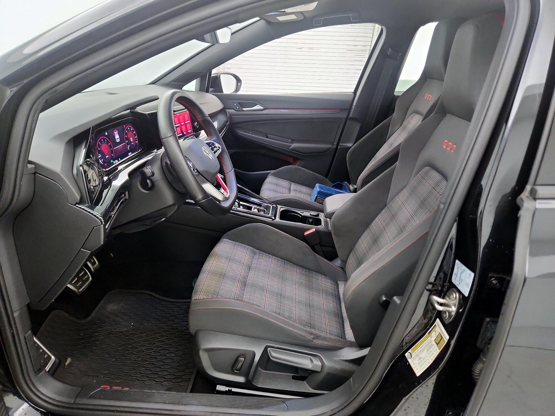 Thumbnail: 2024 Volkswagen Golf - 11