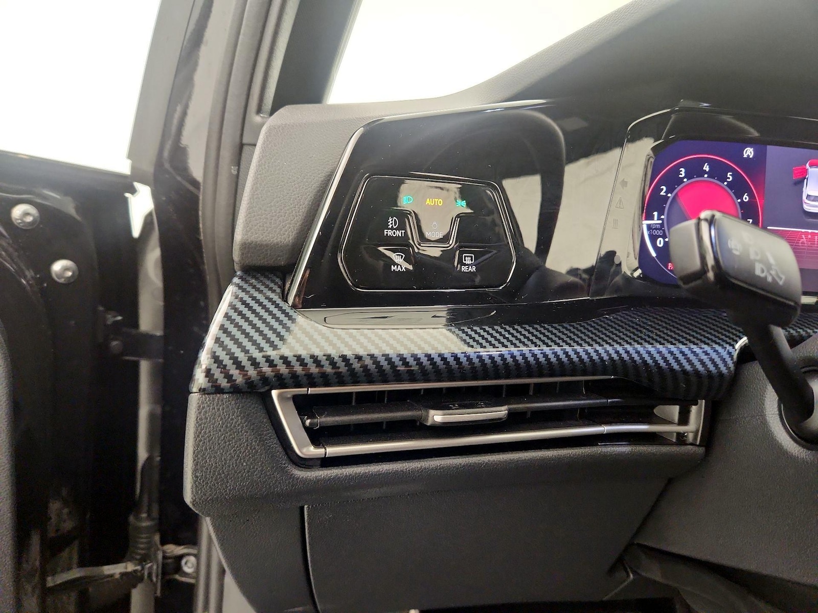 2024 Volkswagen Golf GTI S - Photo 14