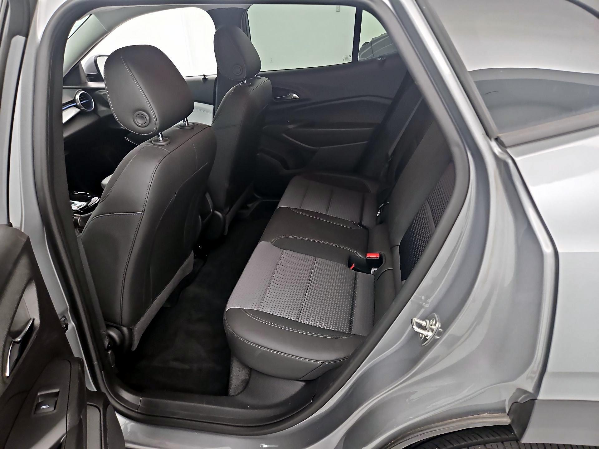 Thumbnail: 2024 Chevrolet Trax - 19