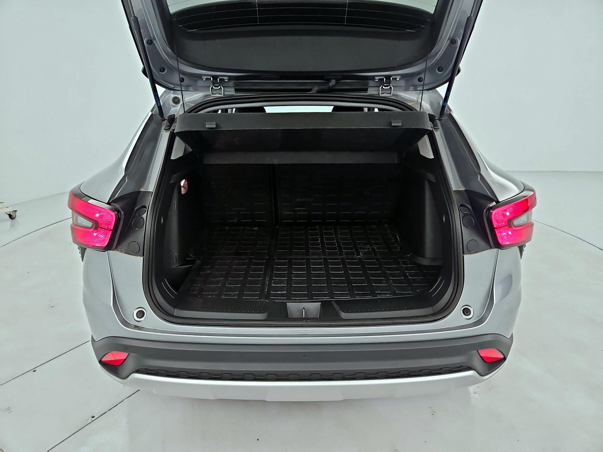 Thumbnail: 2024 Chevrolet Trax - 20