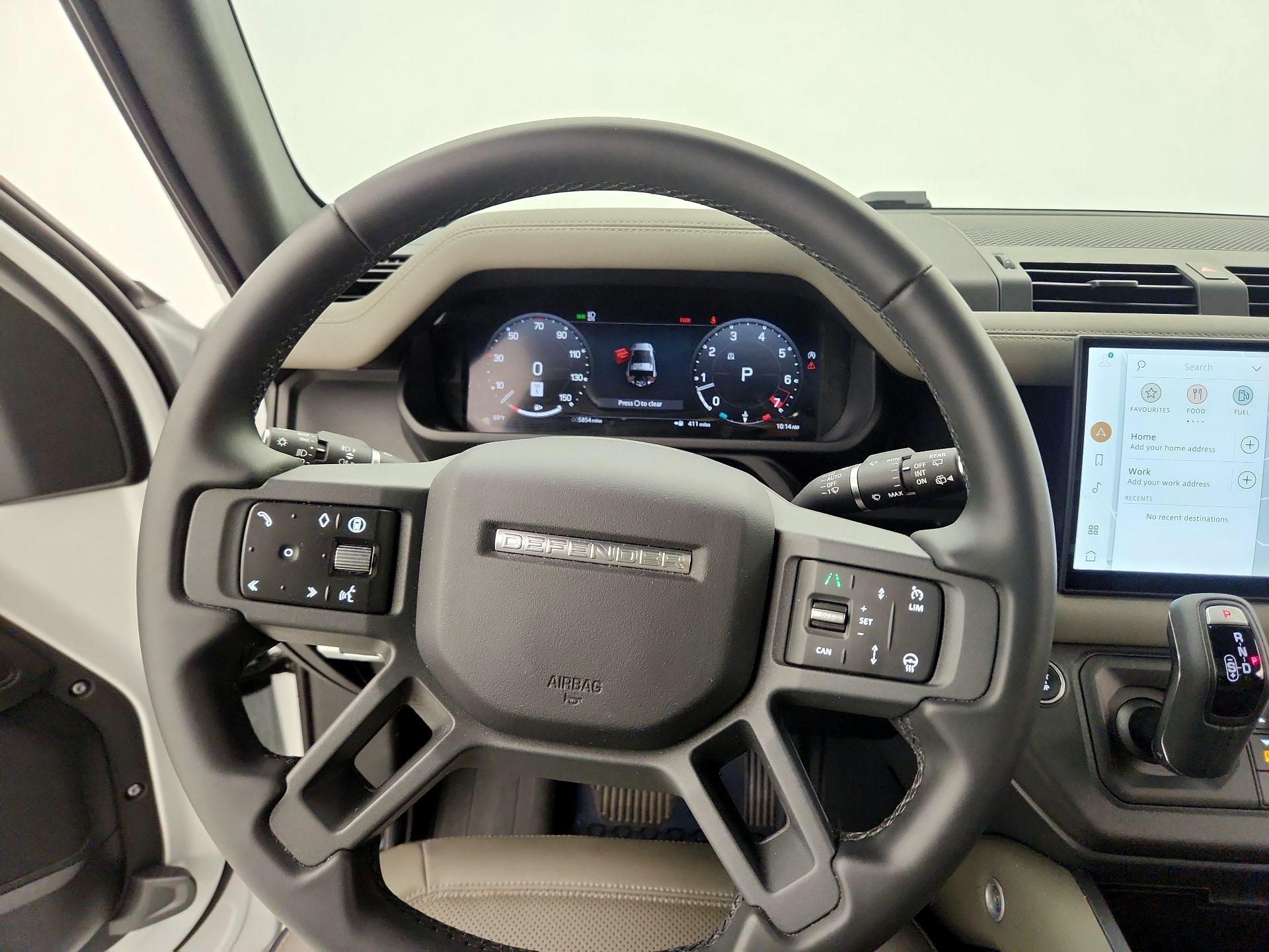 Thumbnail: 2025 Land Rover Defender - 10