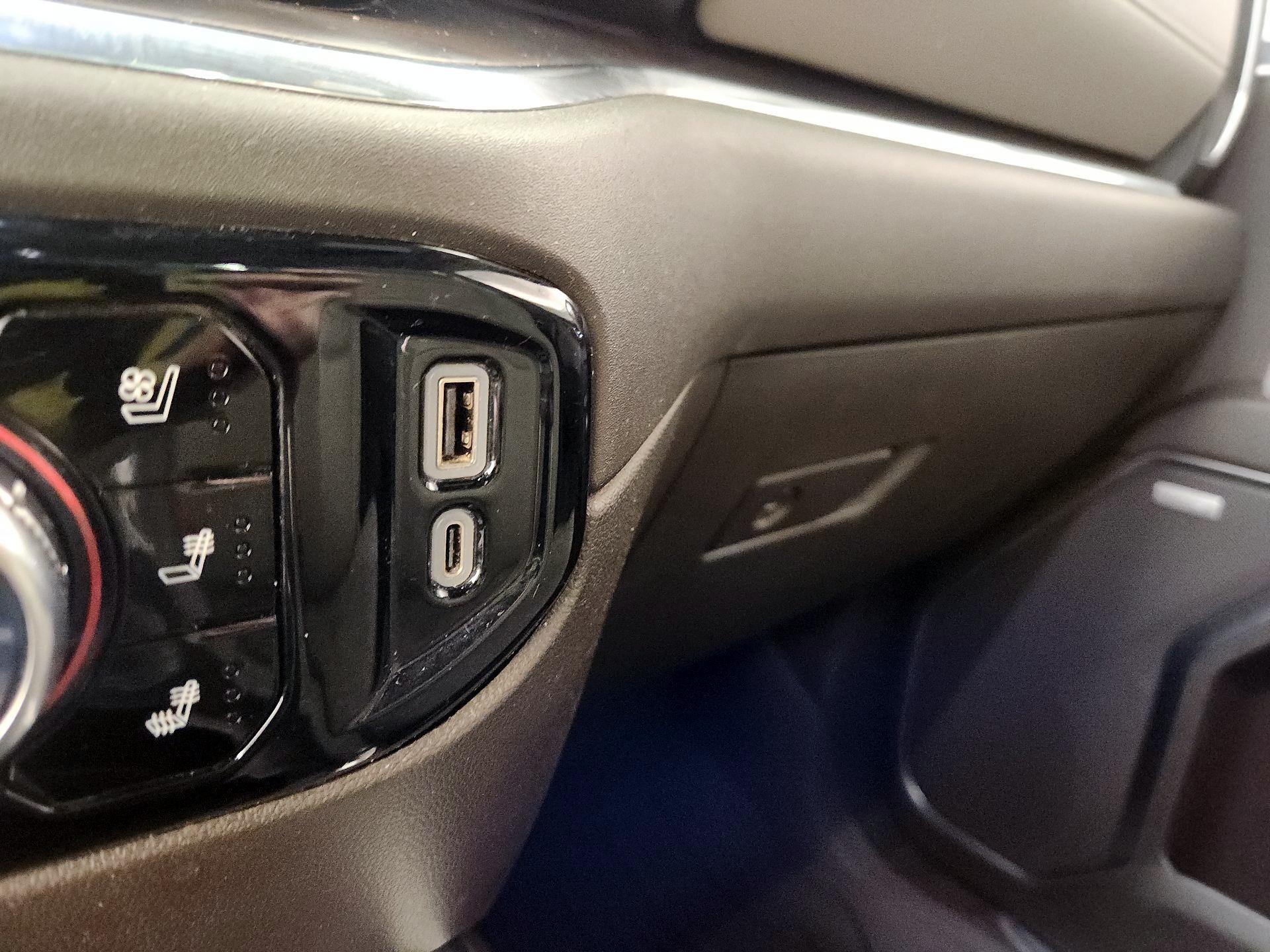 Thumbnail: 2024 GMC Sierra 2500 - 16