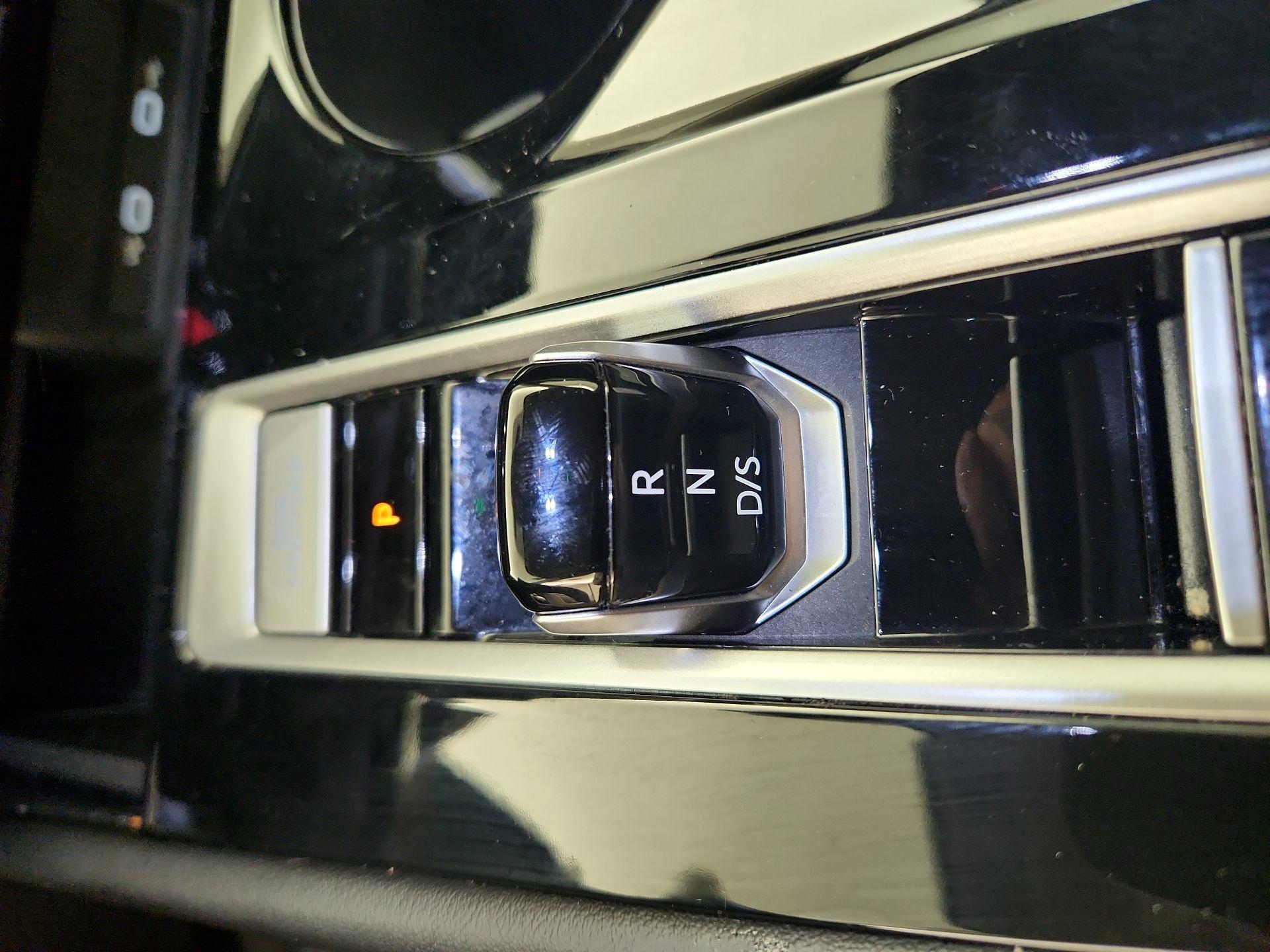 Thumbnail: 2024 Volkswagen Atlas - 17