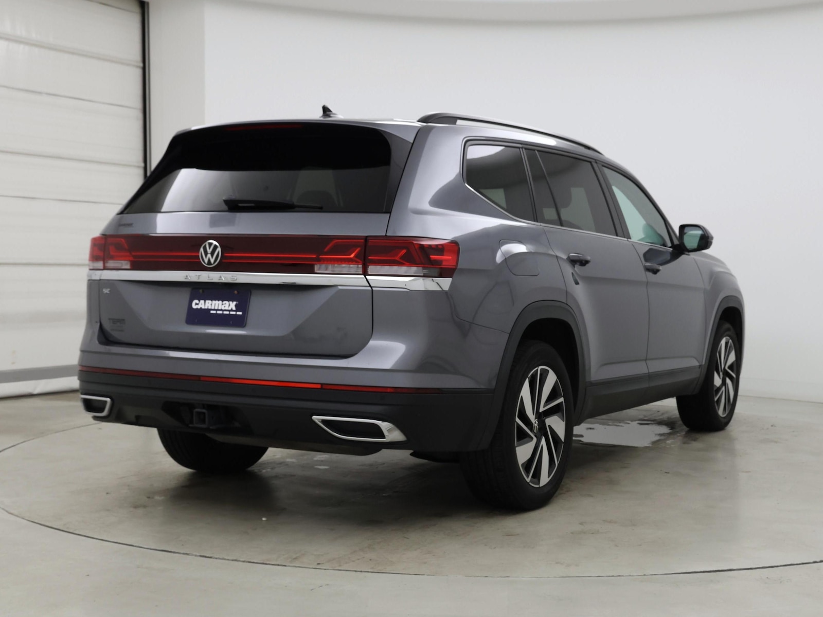 2024 Volkswagen Atlas SE w/Tech - Photo 9