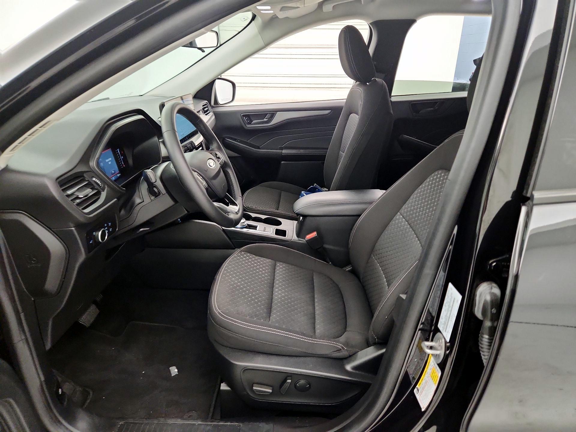 Thumbnail: 2023 Ford Escape - 11