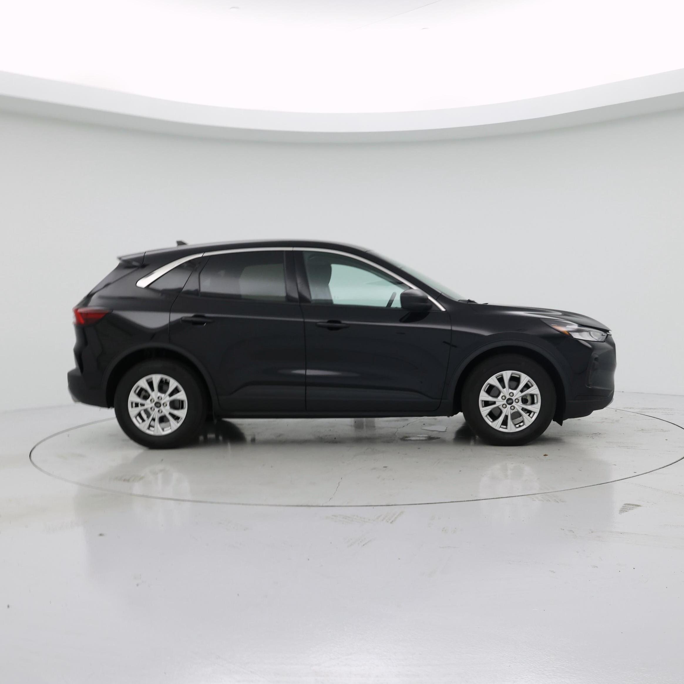 Thumbnail: 2023 Ford Escape - 7