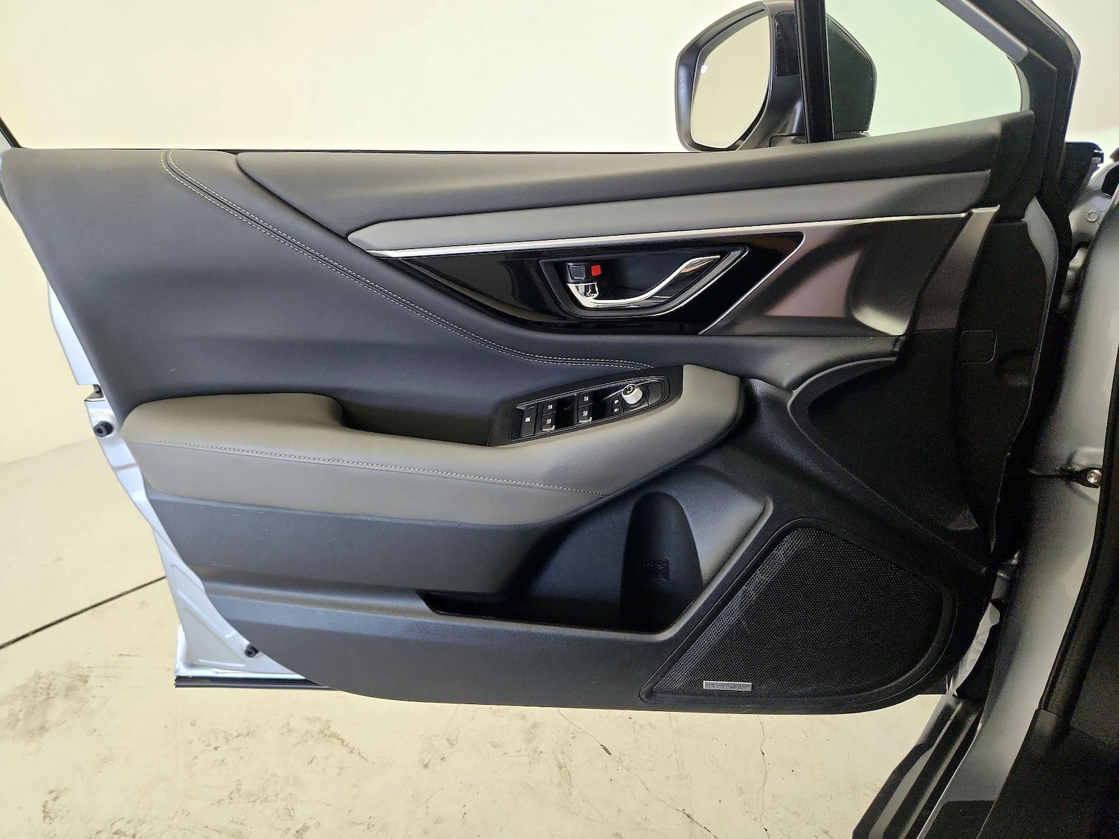 2025 Subaru Outback Onyx Edition - Photo 13
