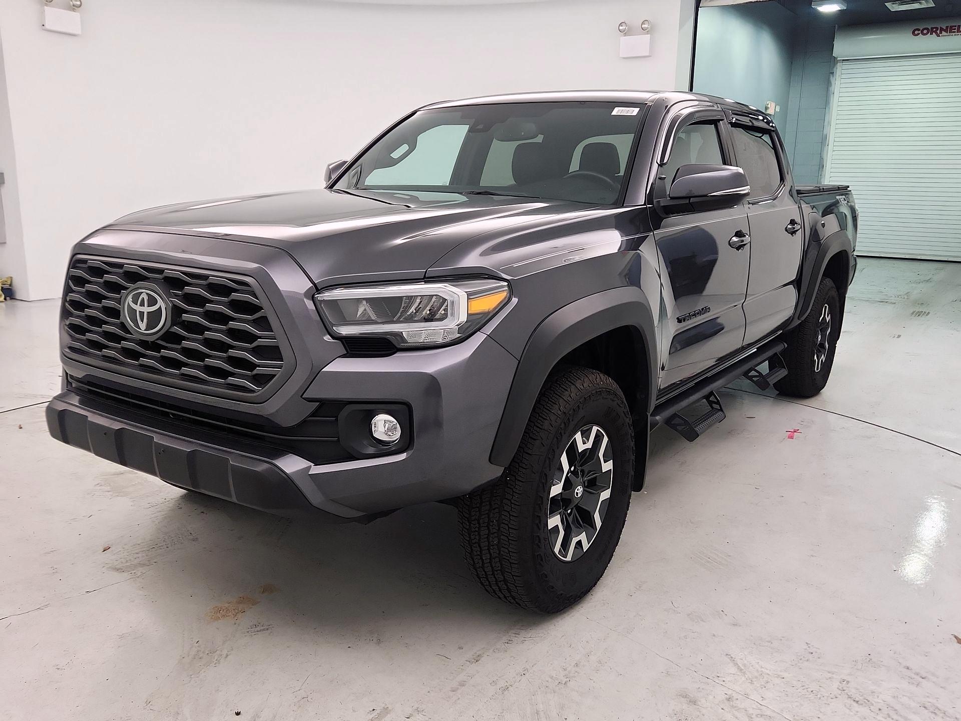 Thumbnail: 2023 Toyota Tacoma - 3