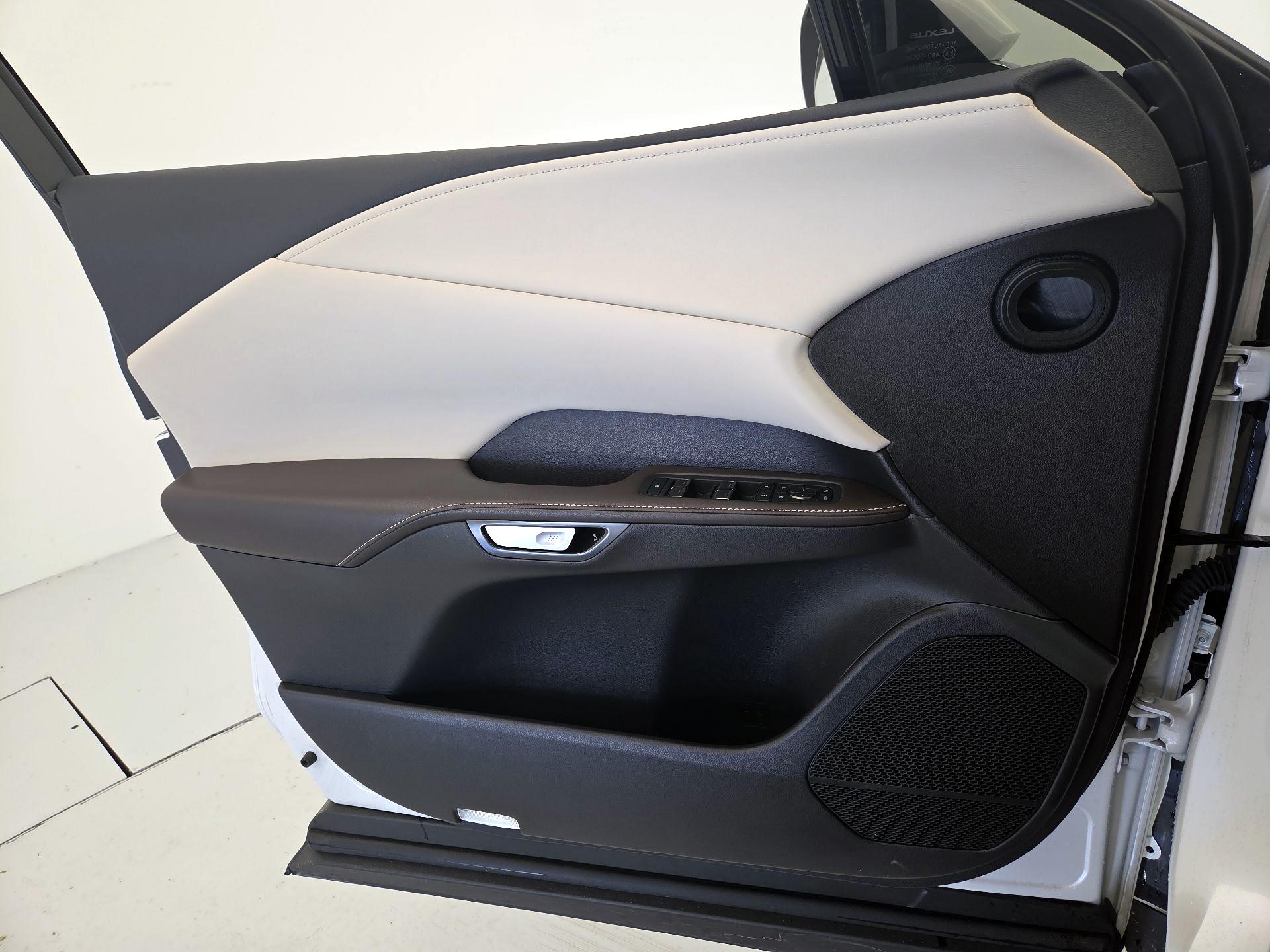 Thumbnail: 2023 Lexus RX - 12