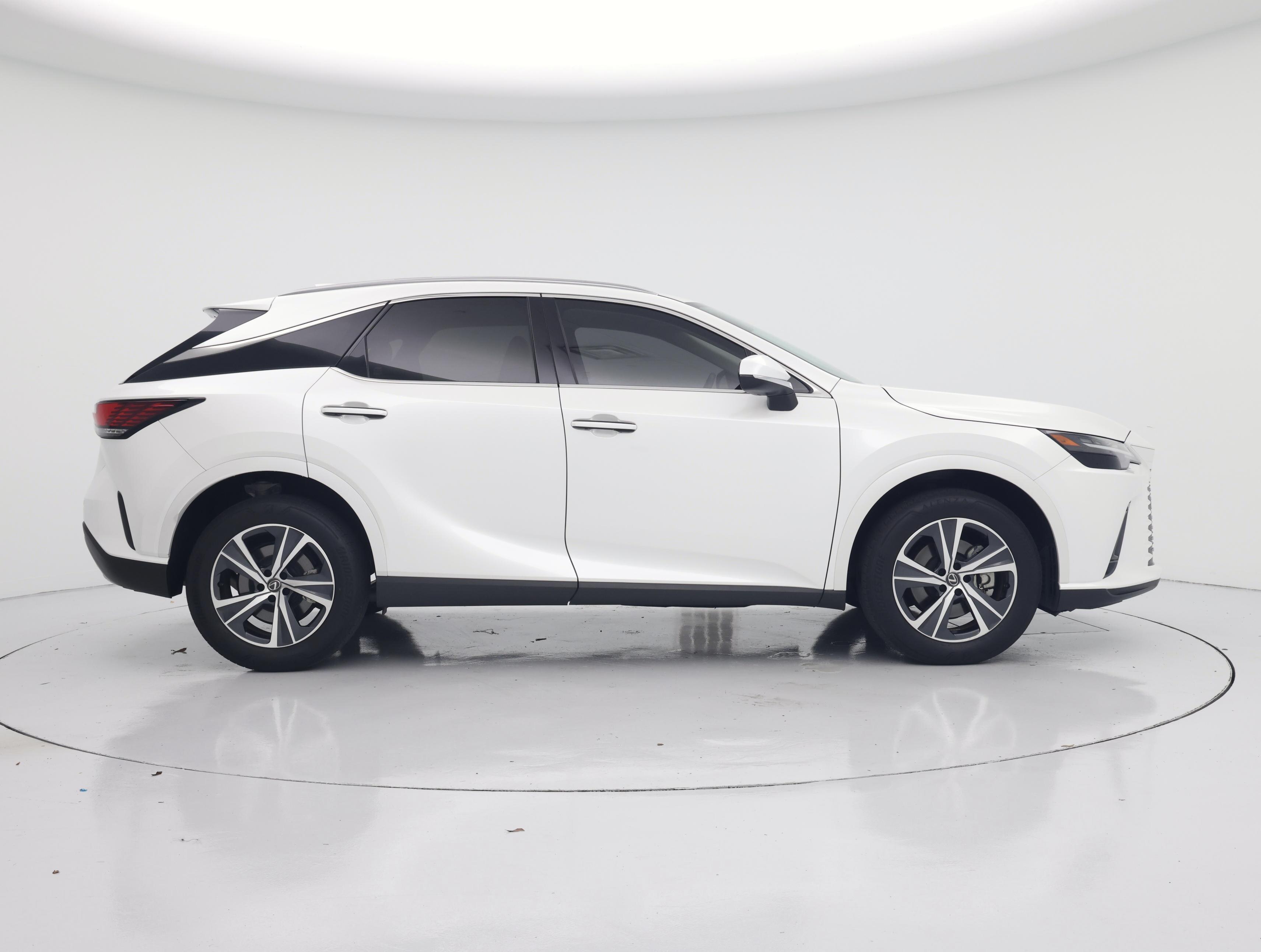Thumbnail: 2023 Lexus RX - 7