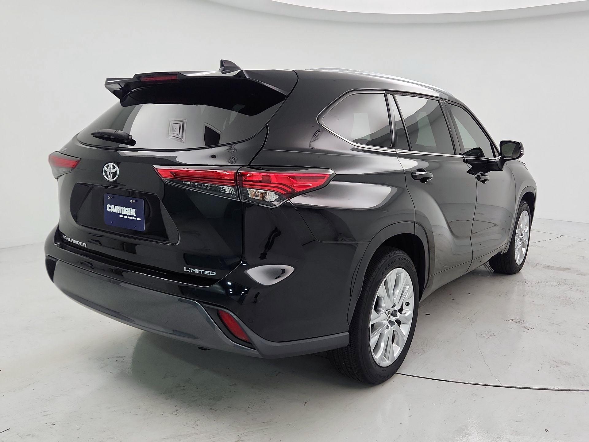 Thumbnail: 2021 Toyota Highlander - 5
