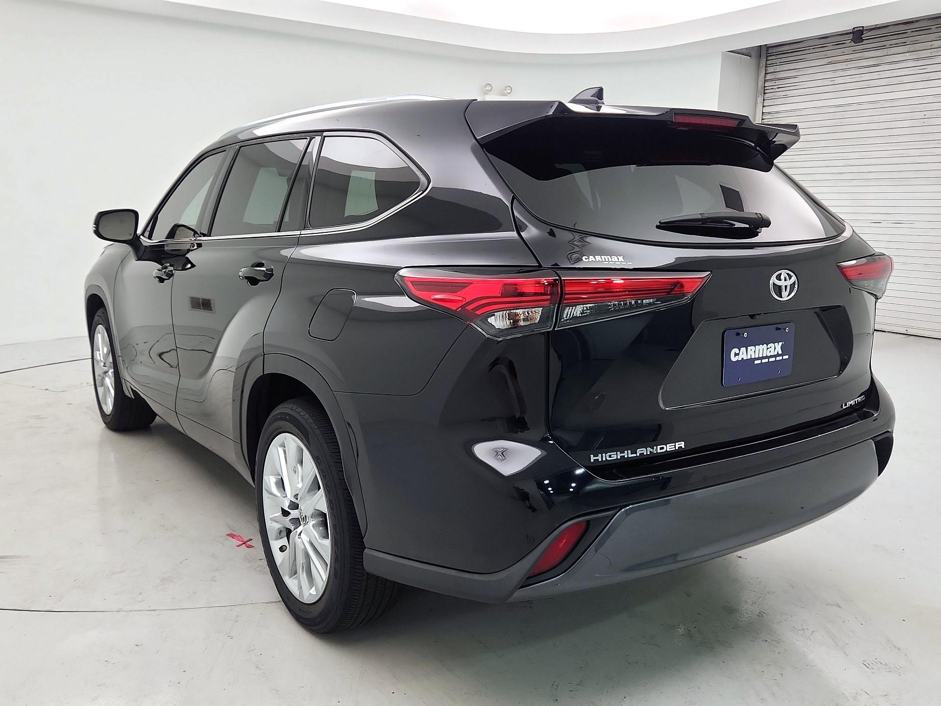 Thumbnail: 2021 Toyota Highlander - 7