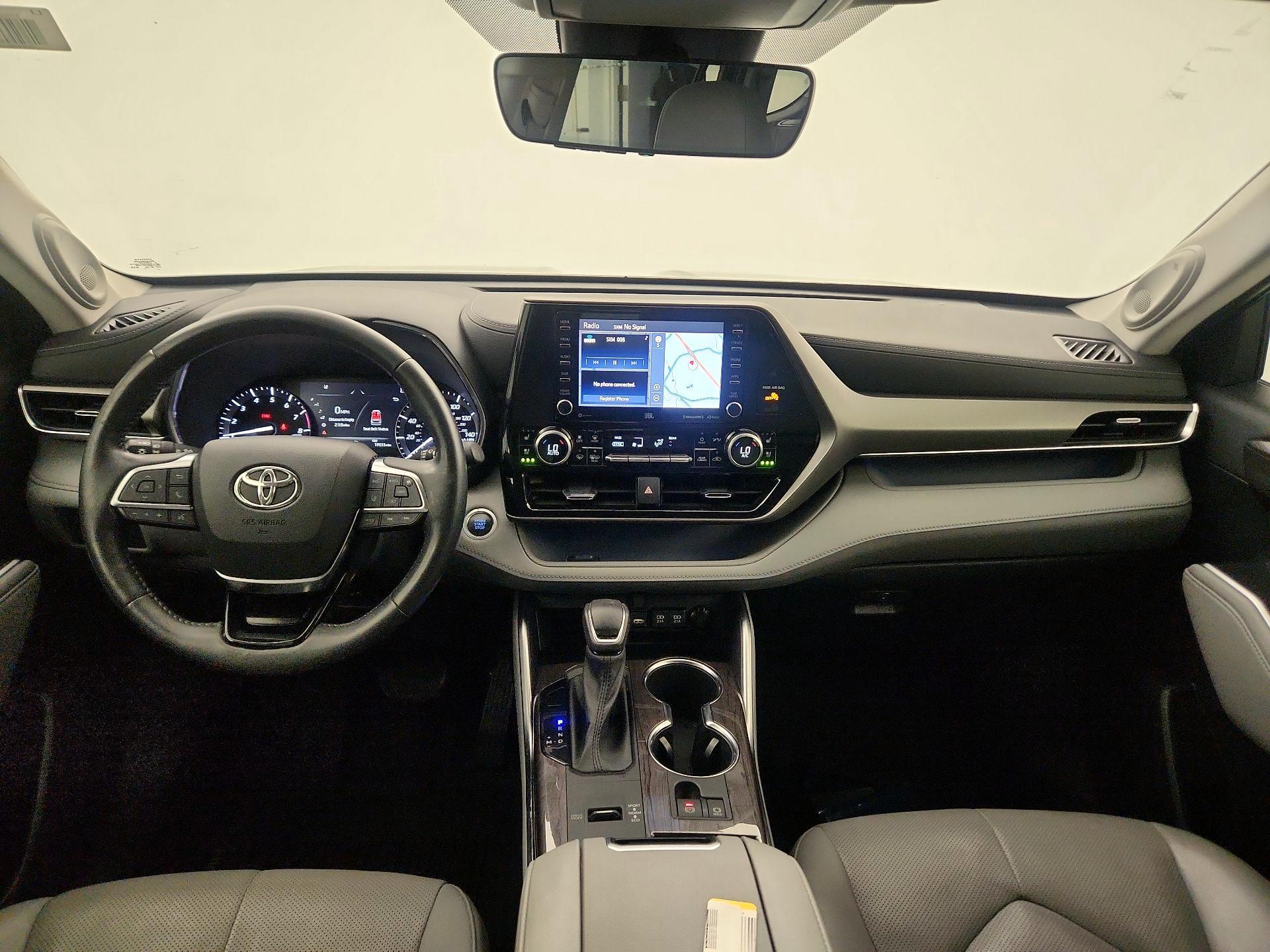 Thumbnail: 2021 Toyota Highlander - 8