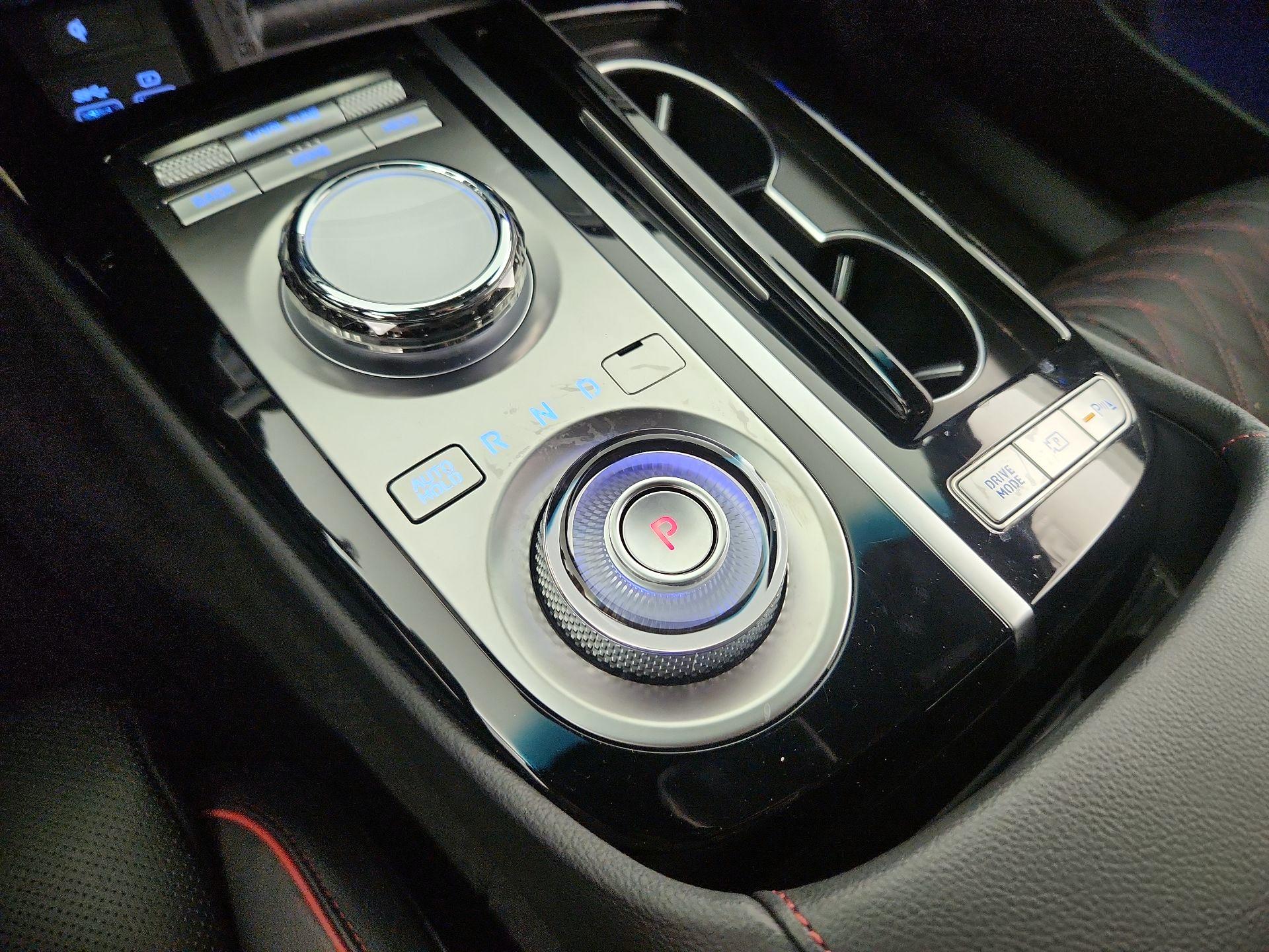 Thumbnail: 2024 Genesis G80 - 18