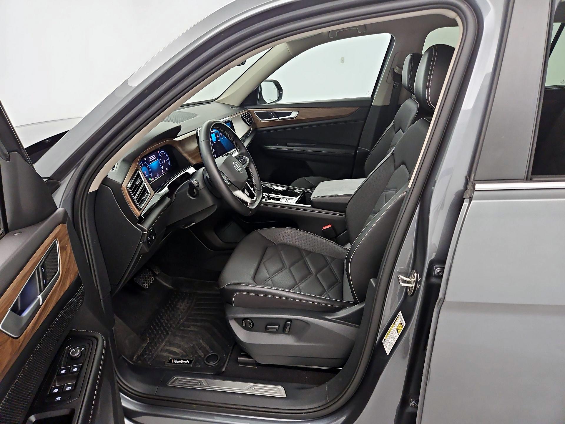 Thumbnail: 2024 Volkswagen Atlas - 11