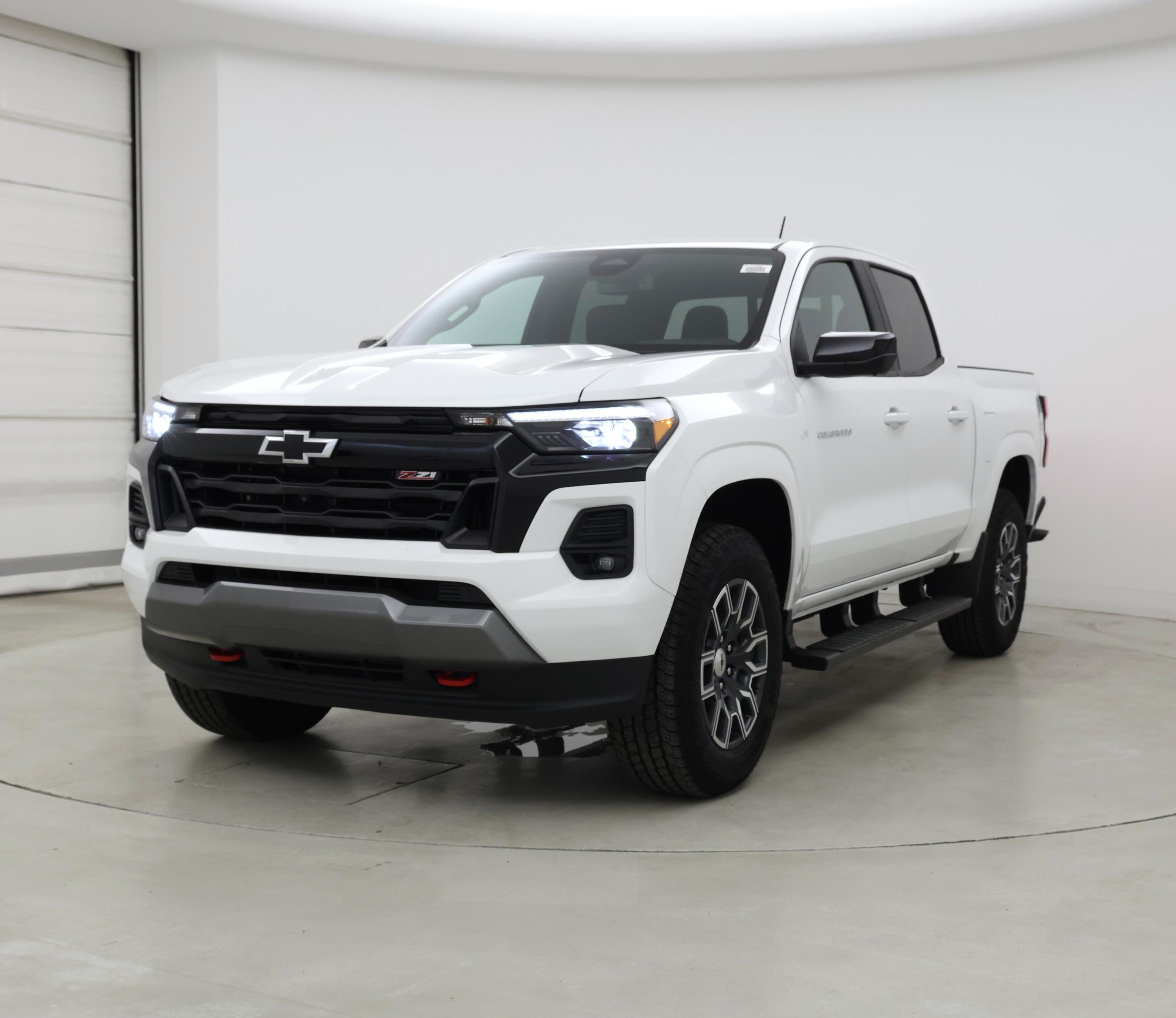 Thumbnail: 2024 Chevrolet Colorado - 4