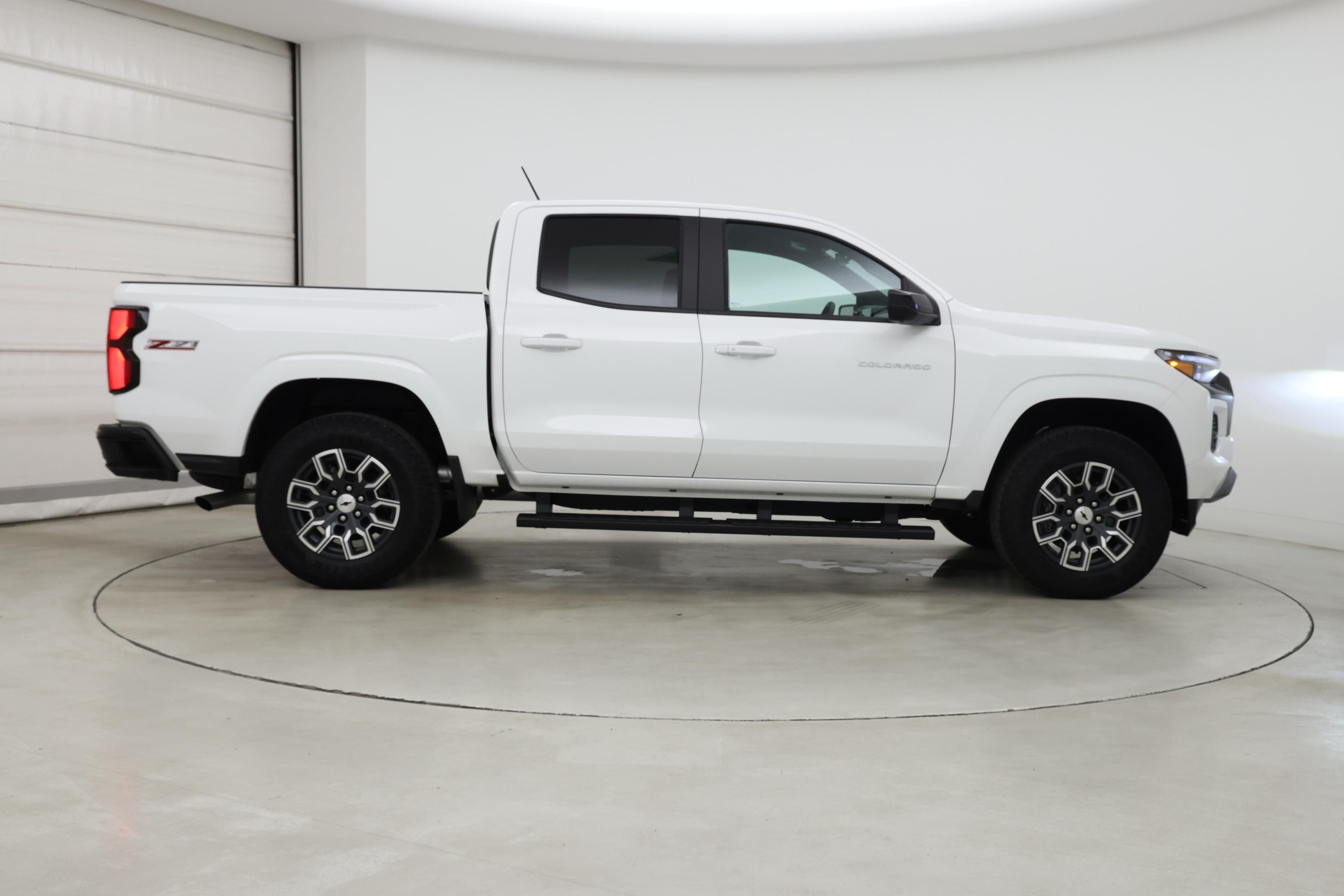 Thumbnail: 2024 Chevrolet Colorado - 7