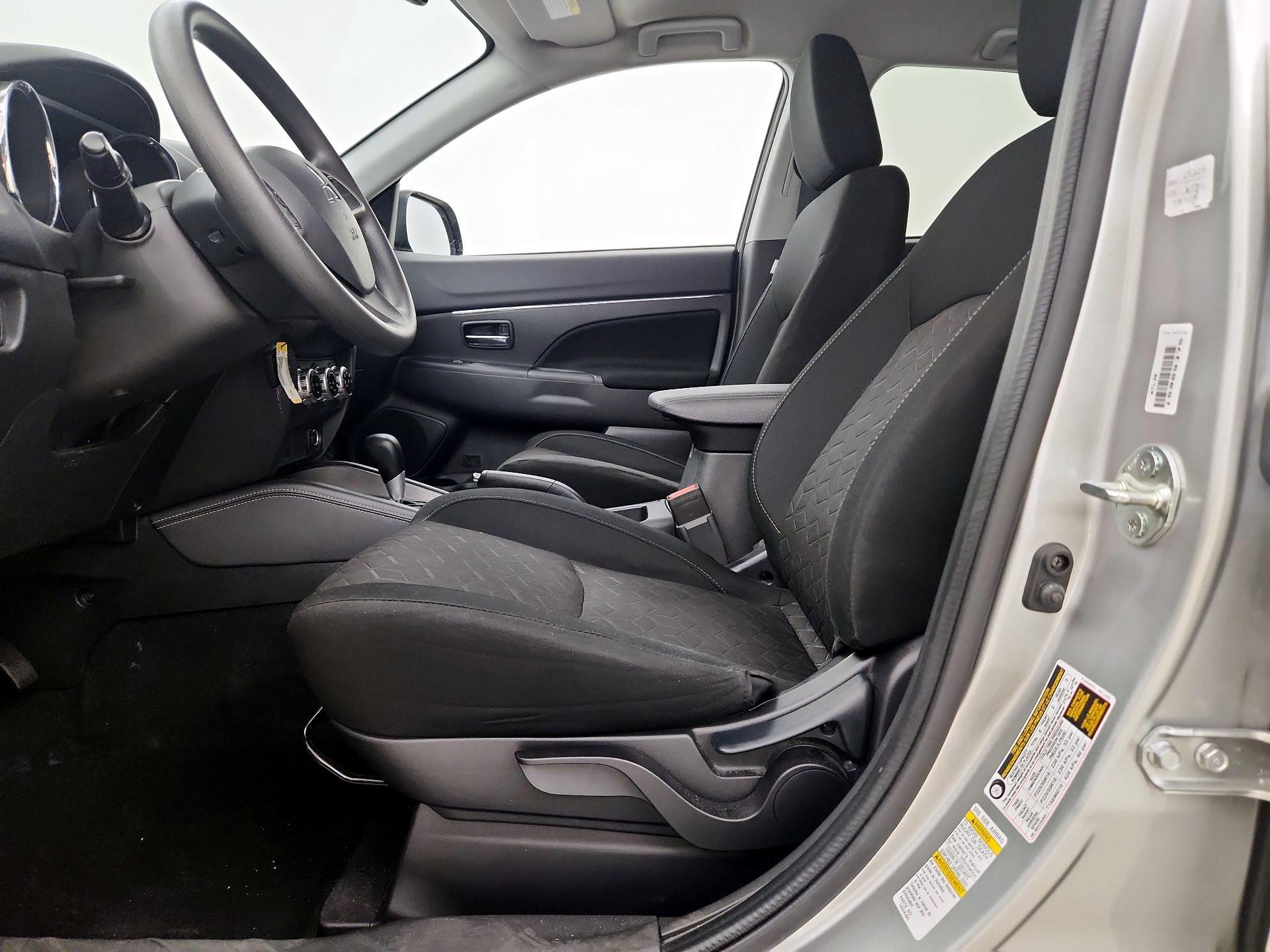 Thumbnail: 2025 Mitsubishi Outlander Sport - 11
