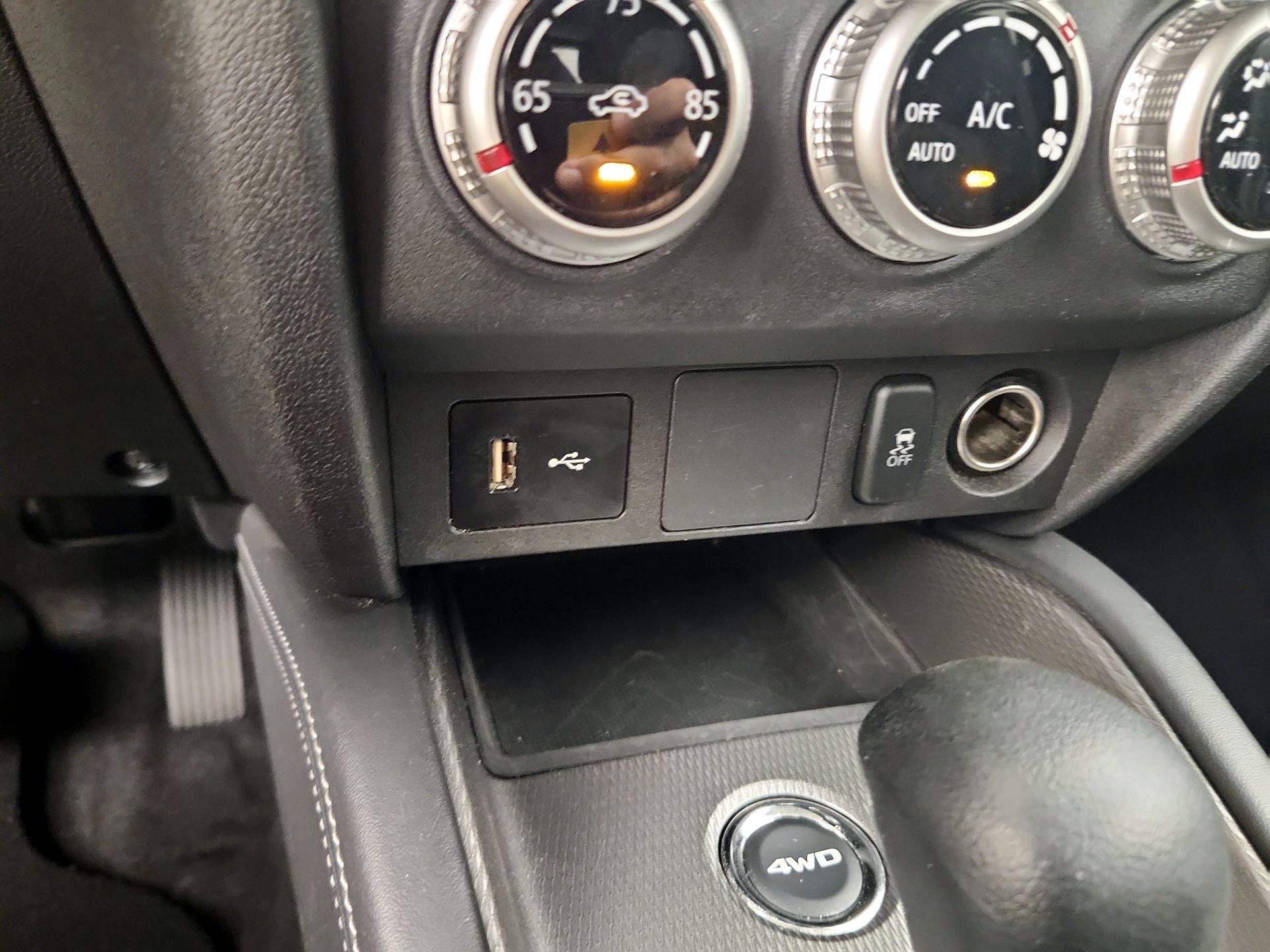 Thumbnail: 2025 Mitsubishi Outlander Sport - 18