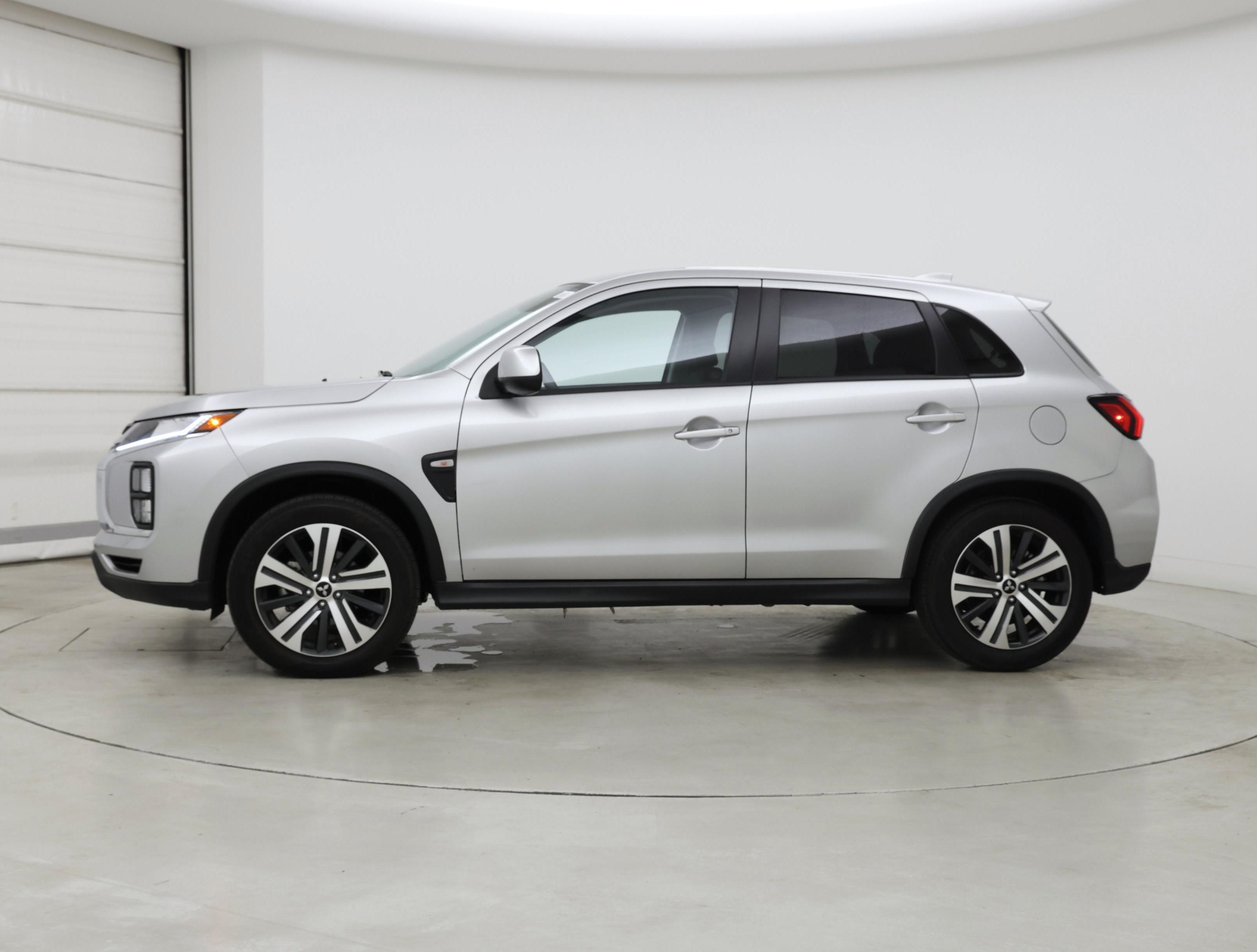 Thumbnail: 2025 Mitsubishi Outlander Sport - 3