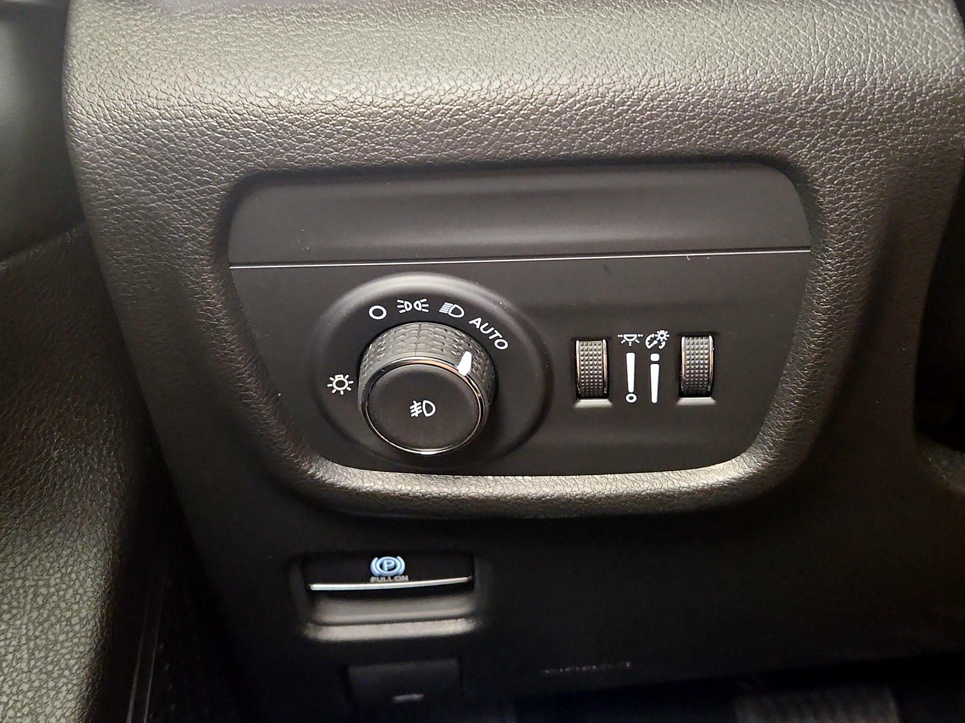 Thumbnail: 2023 Jeep Grand Cherokee - 13
