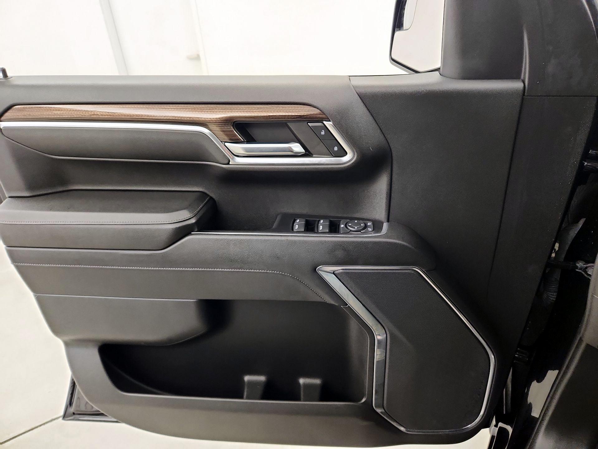 Thumbnail: 2023 Chevrolet Silverado 1500 - 12