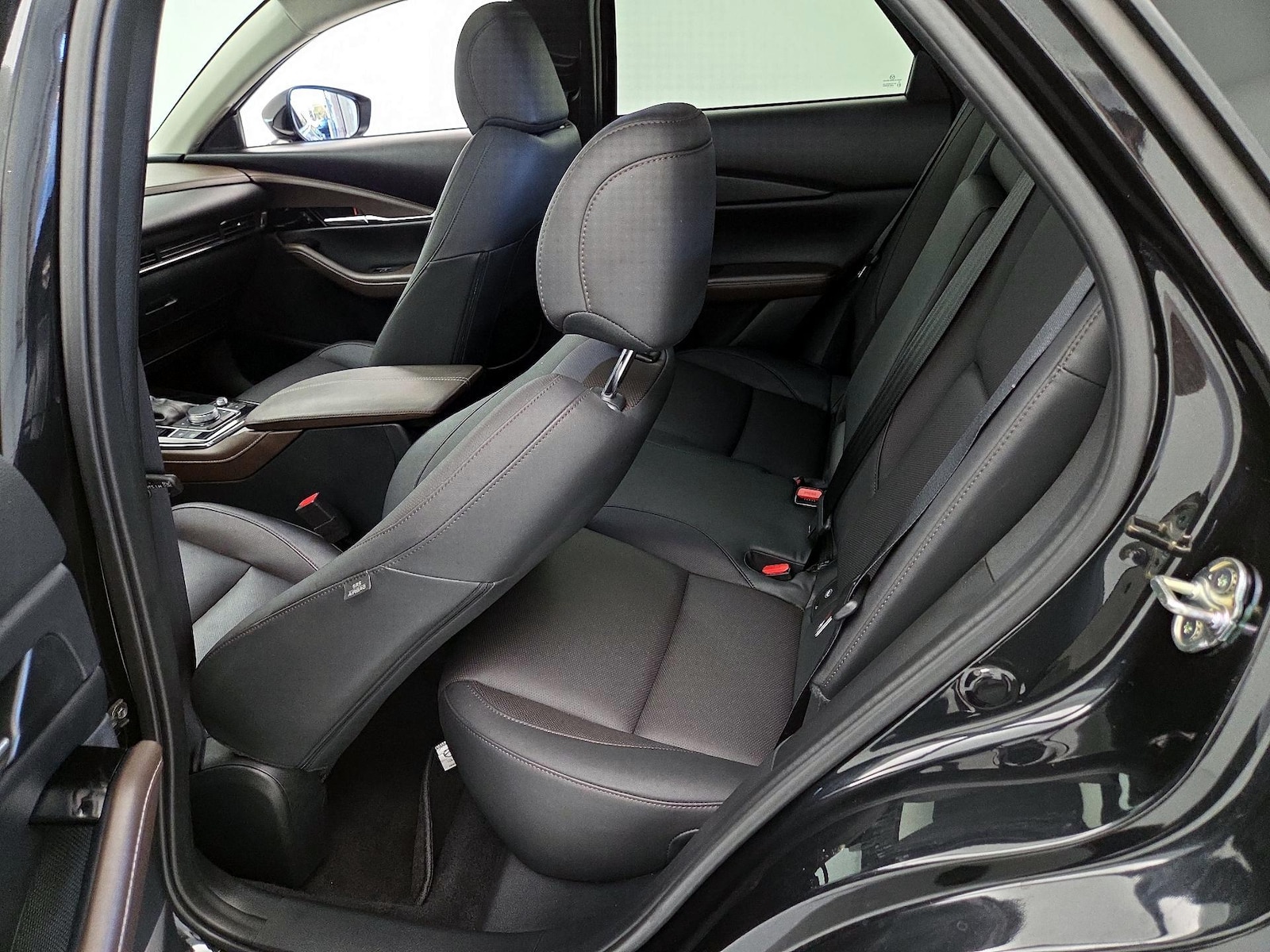 2025 Mazda CX-30 Premium - Photo 19
