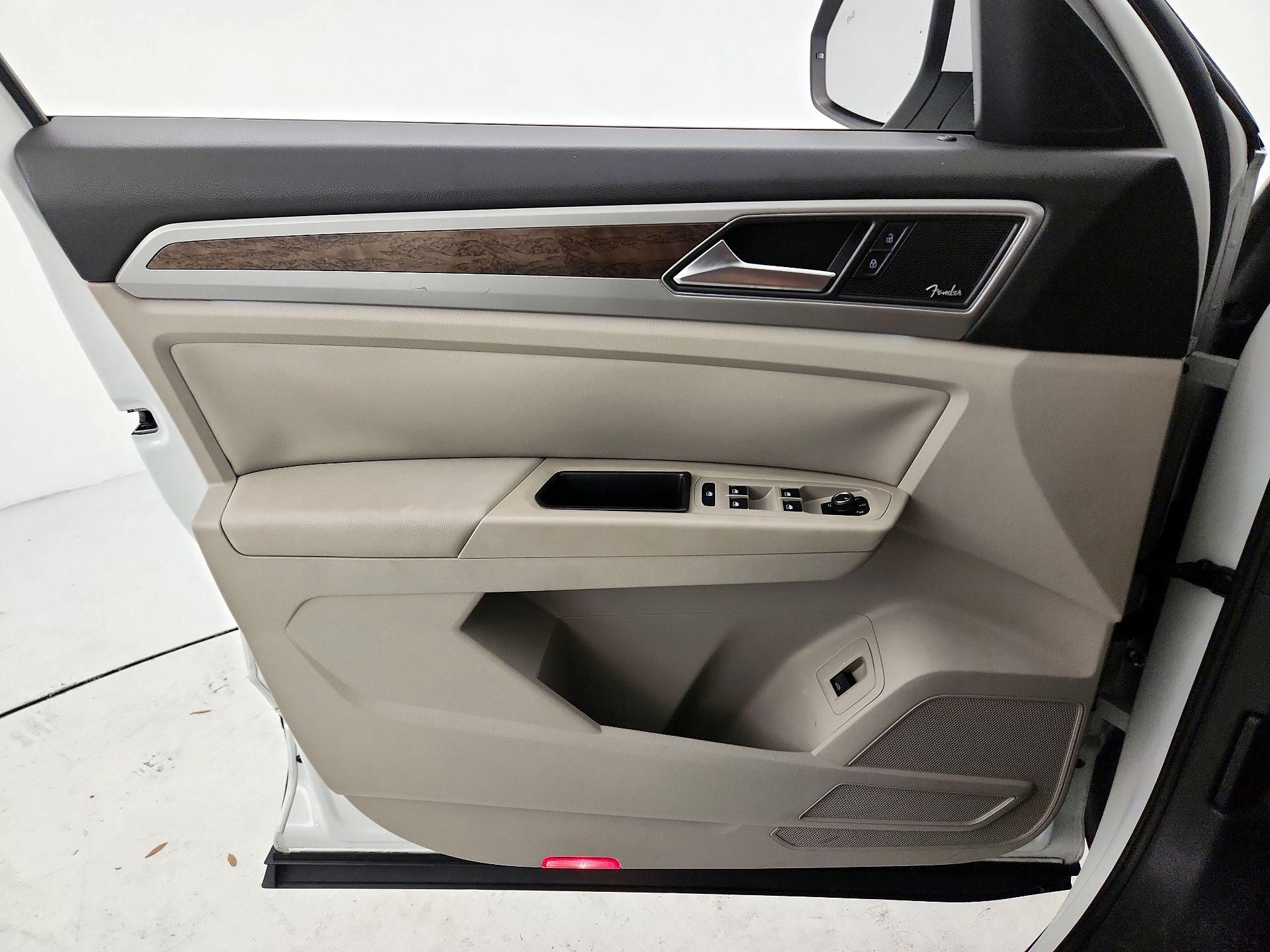 Thumbnail: 2018 Volkswagen Atlas - 12