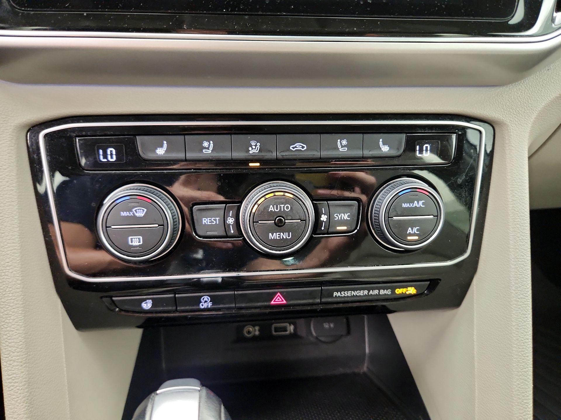 Thumbnail: 2018 Volkswagen Atlas - 15