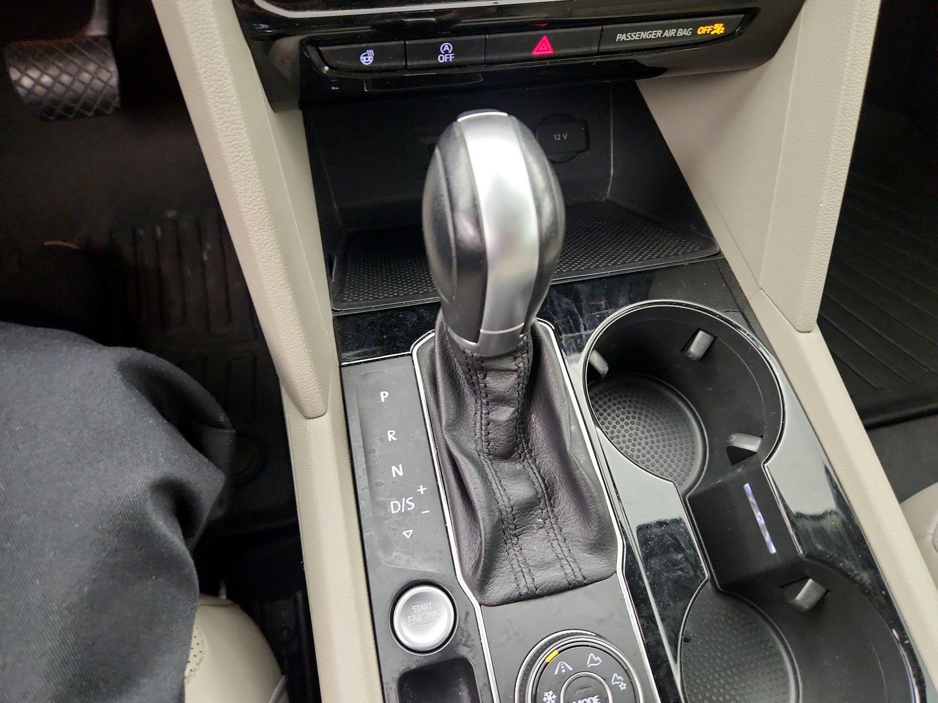 Thumbnail: 2018 Volkswagen Atlas - 16