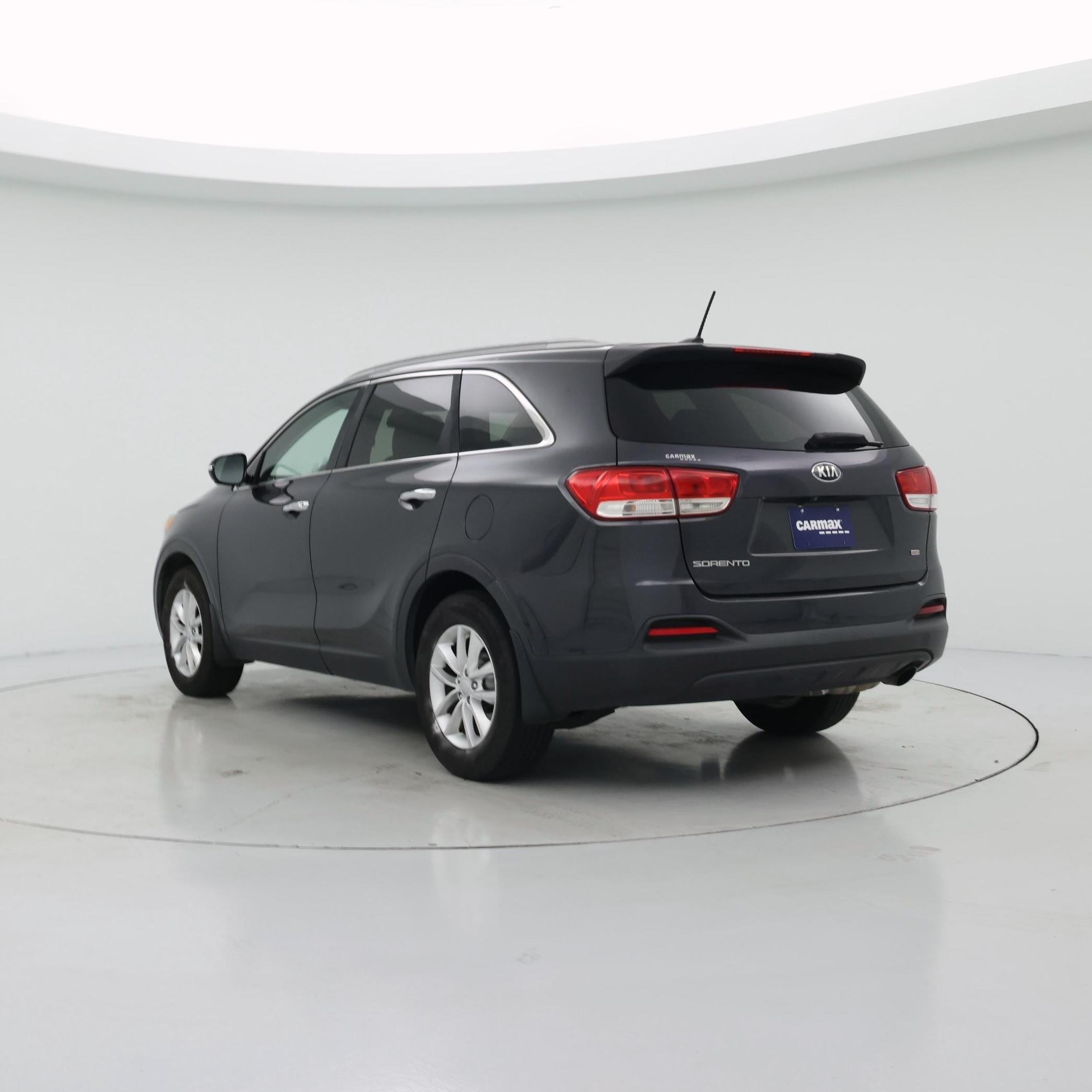 Thumbnail: 2017 Kia Sorento - 2