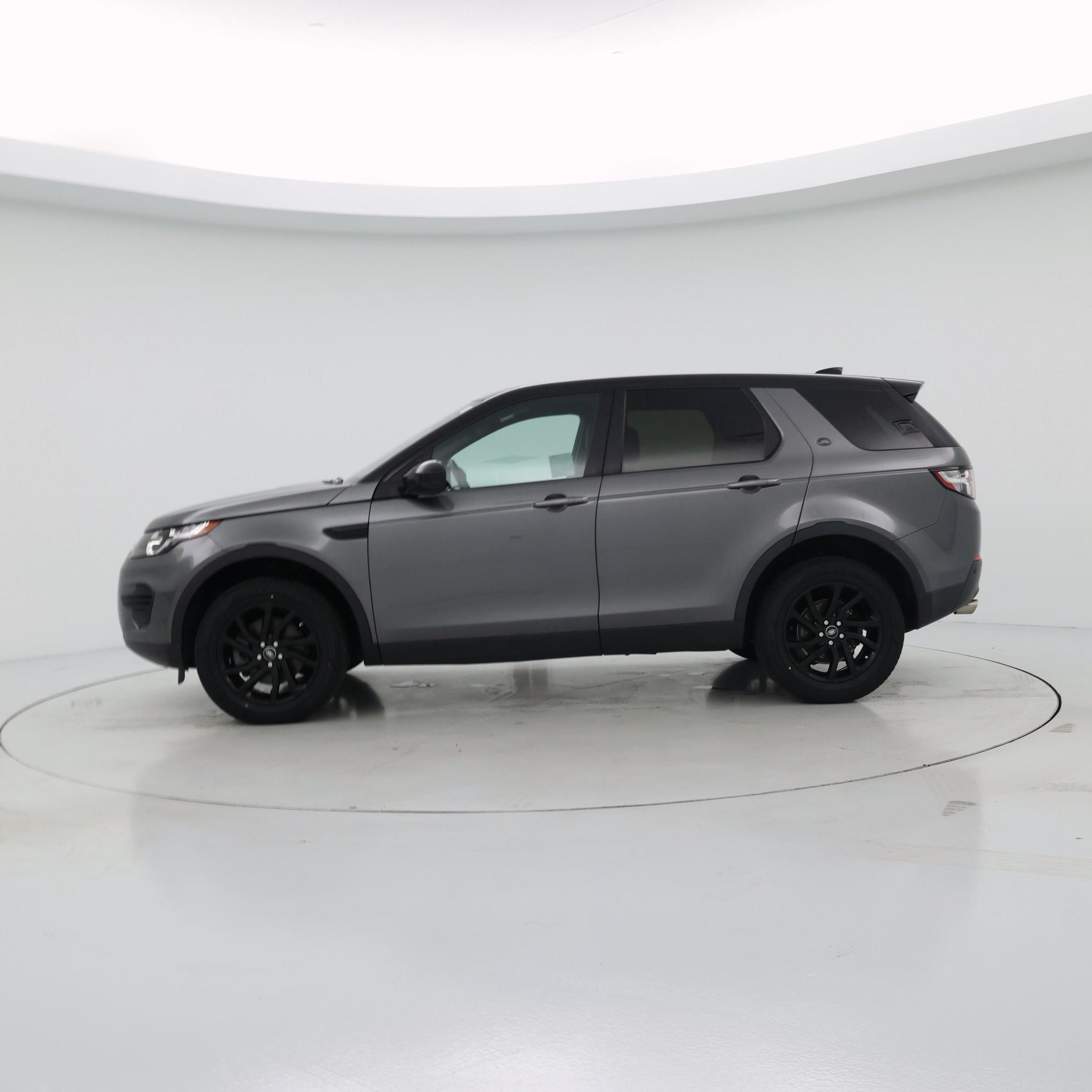 Thumbnail: 2018 Land Rover Discovery Sport - 3