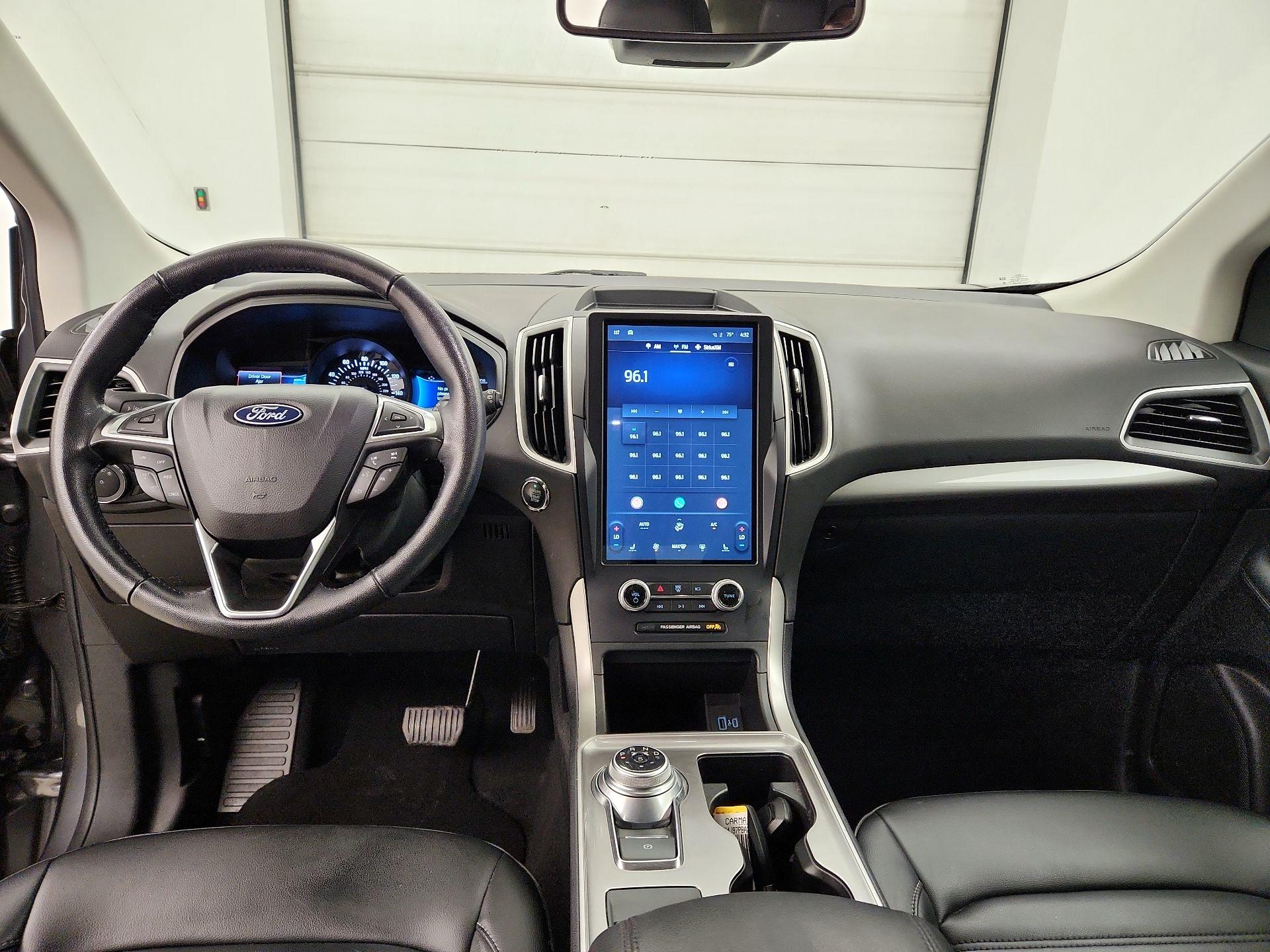 Thumbnail: 2023 Ford Edge - 9