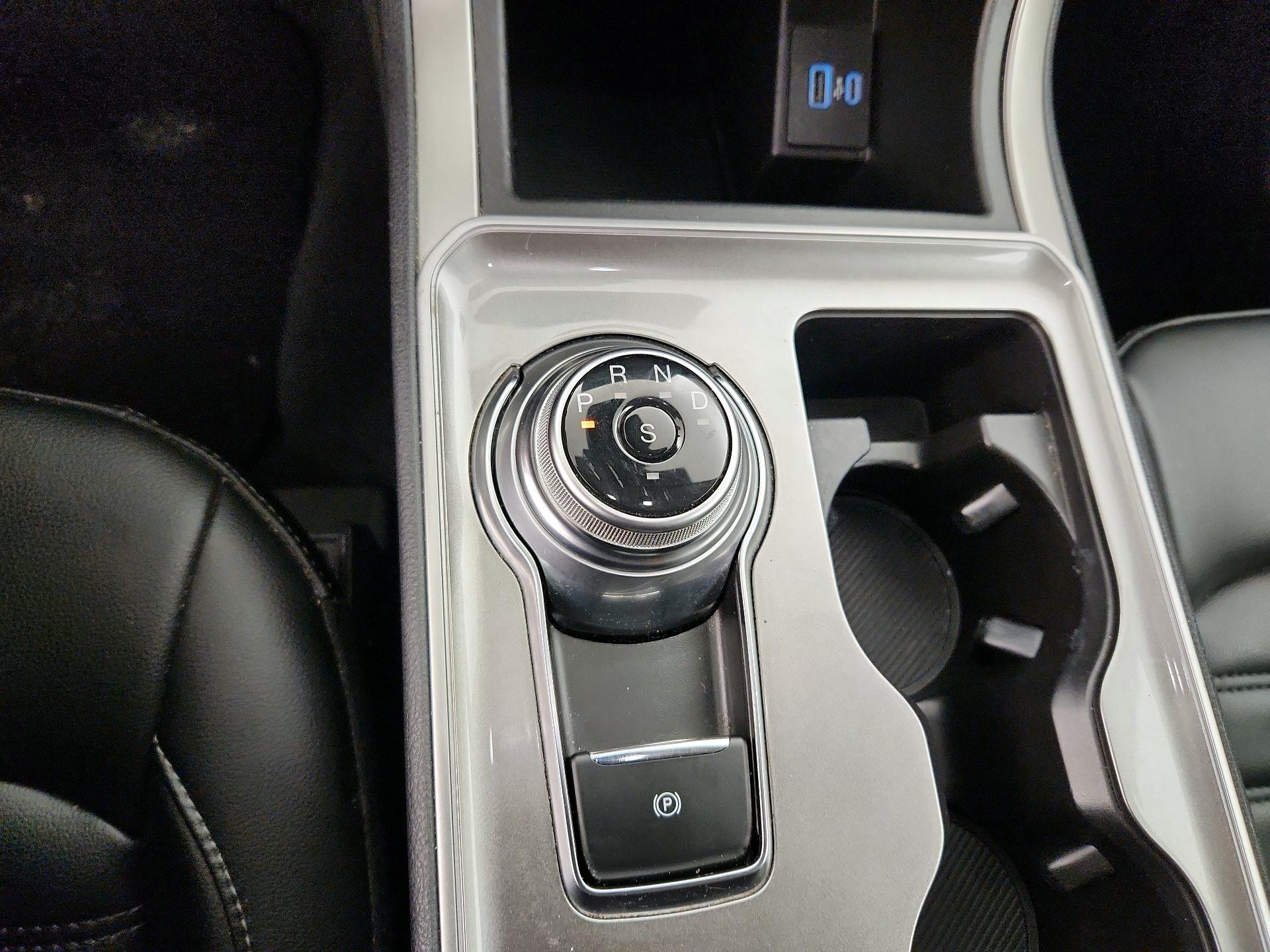 Thumbnail: 2023 Ford Edge - 17